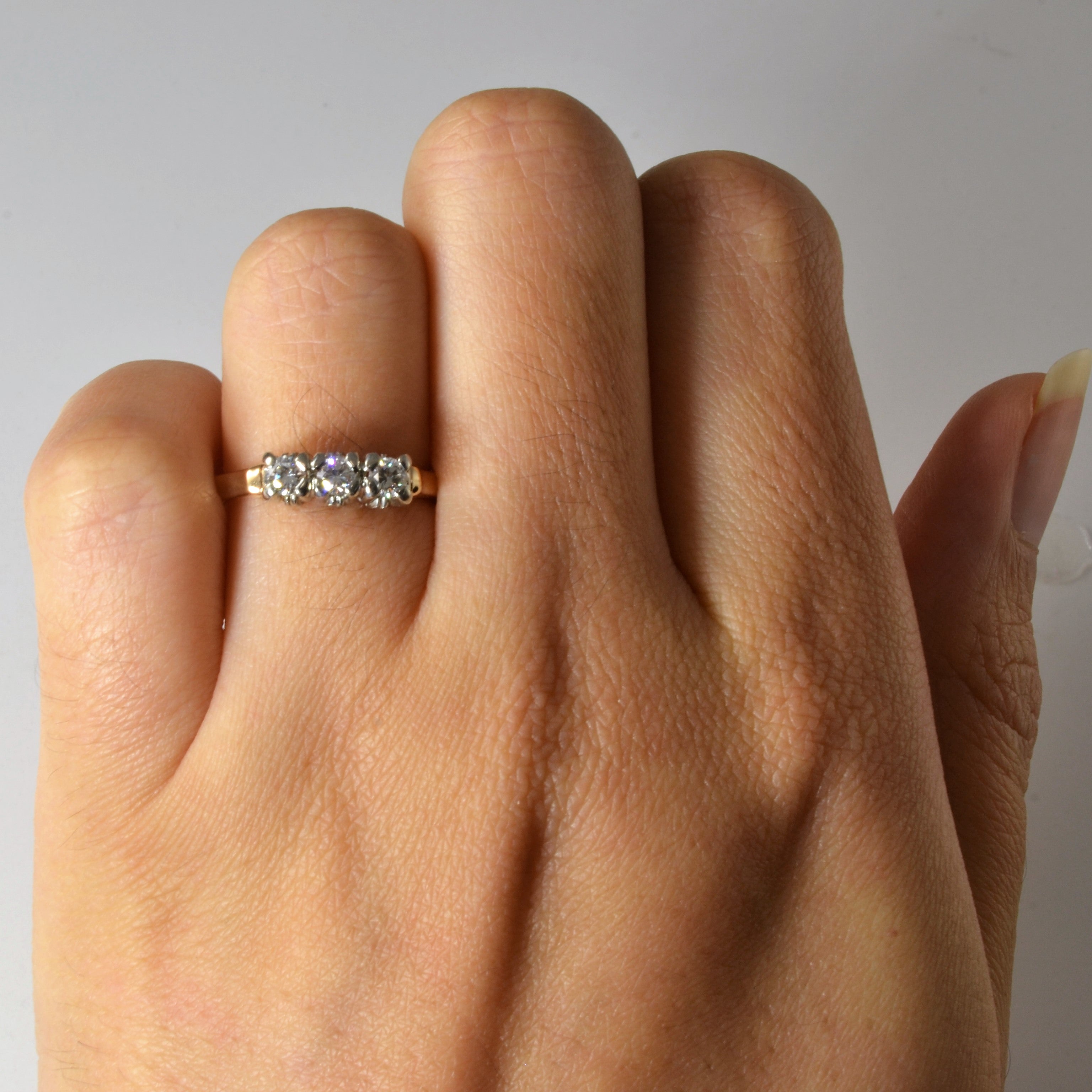 Three Stone Diamond Ring | 0.27ctw | SZ 5.5 |