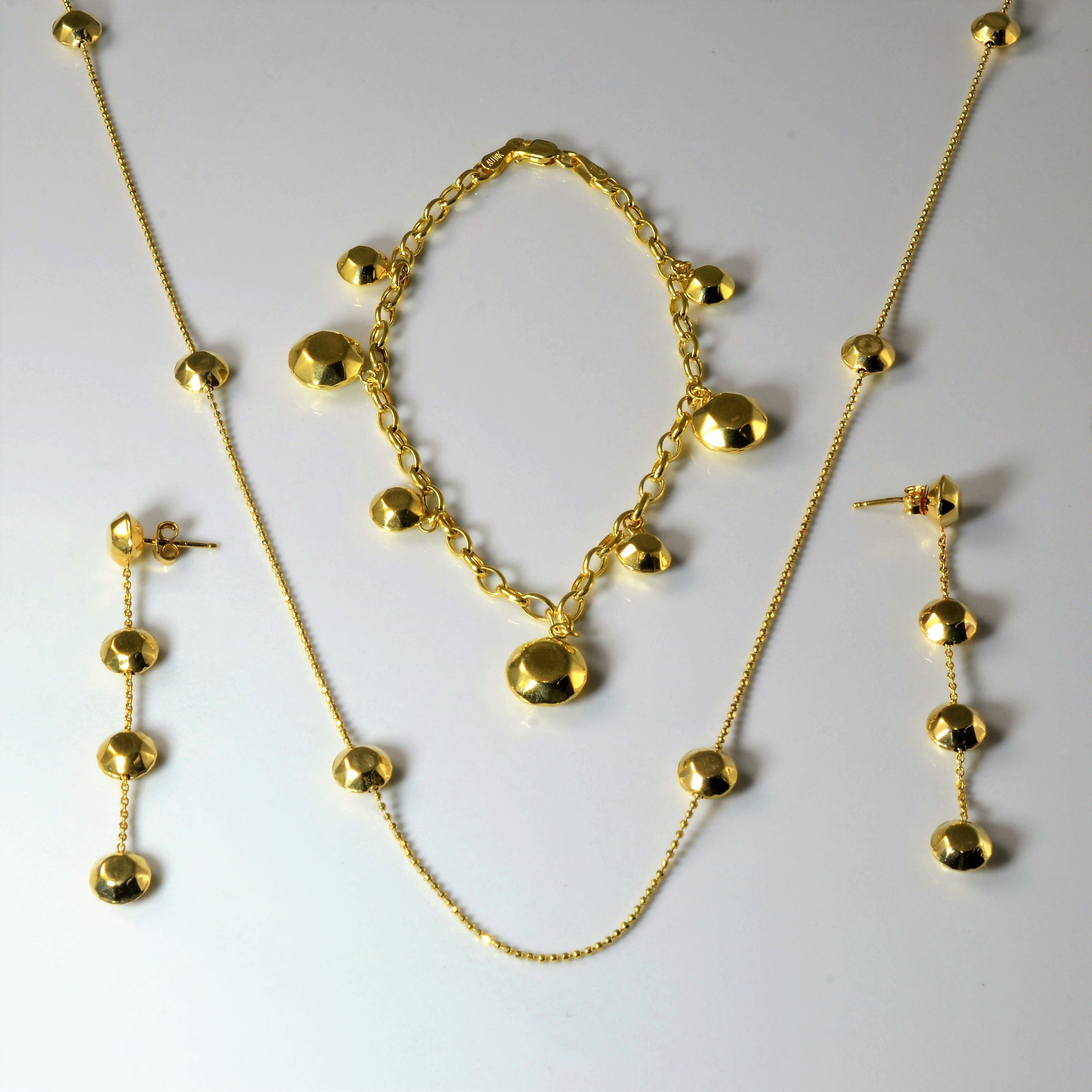 Ensemble collier, bracelet et boucles d'oreilles en or jaune perlé | 40" | 8" | 
