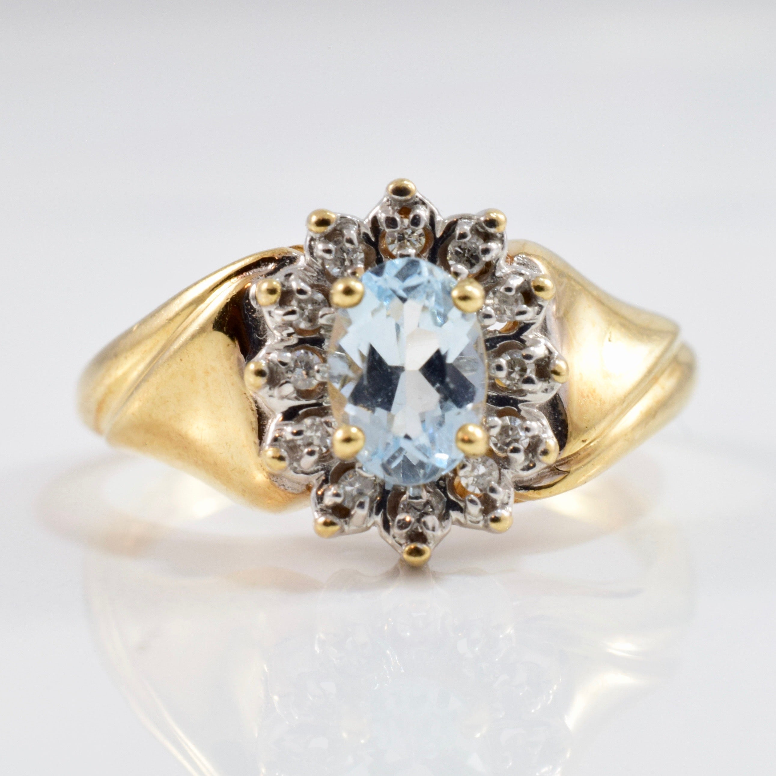 Diamond Halo Aquamarine Ring | 0.04 ctw SZ 6.25 |