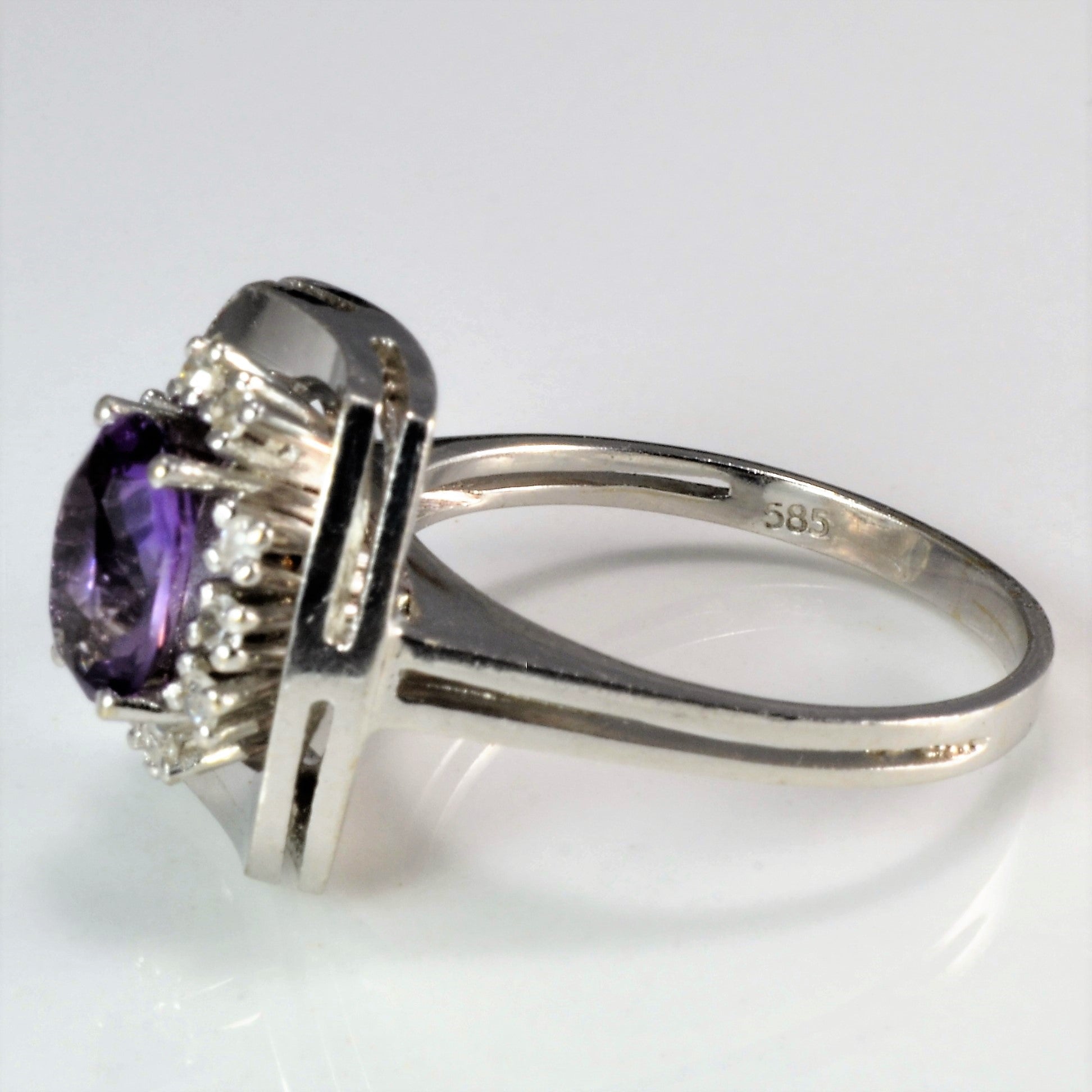 Prong Set Amethyst & Diamond Ring | 0.12 ctw, SZ 8 |