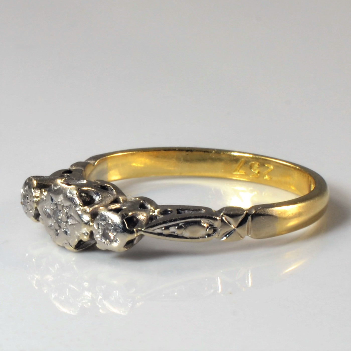 1960s Diamond Ring | 0.05ctw | SZ 6.5 |