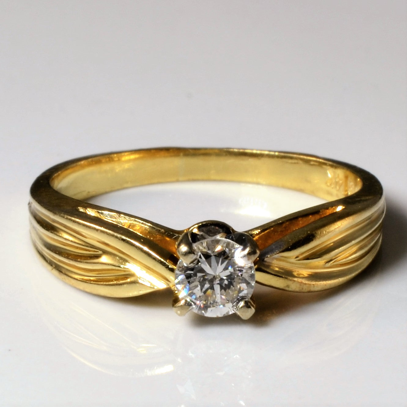 Ribbon Twist Diamond Engagement Ring | 0.26ct | SZ 6 |