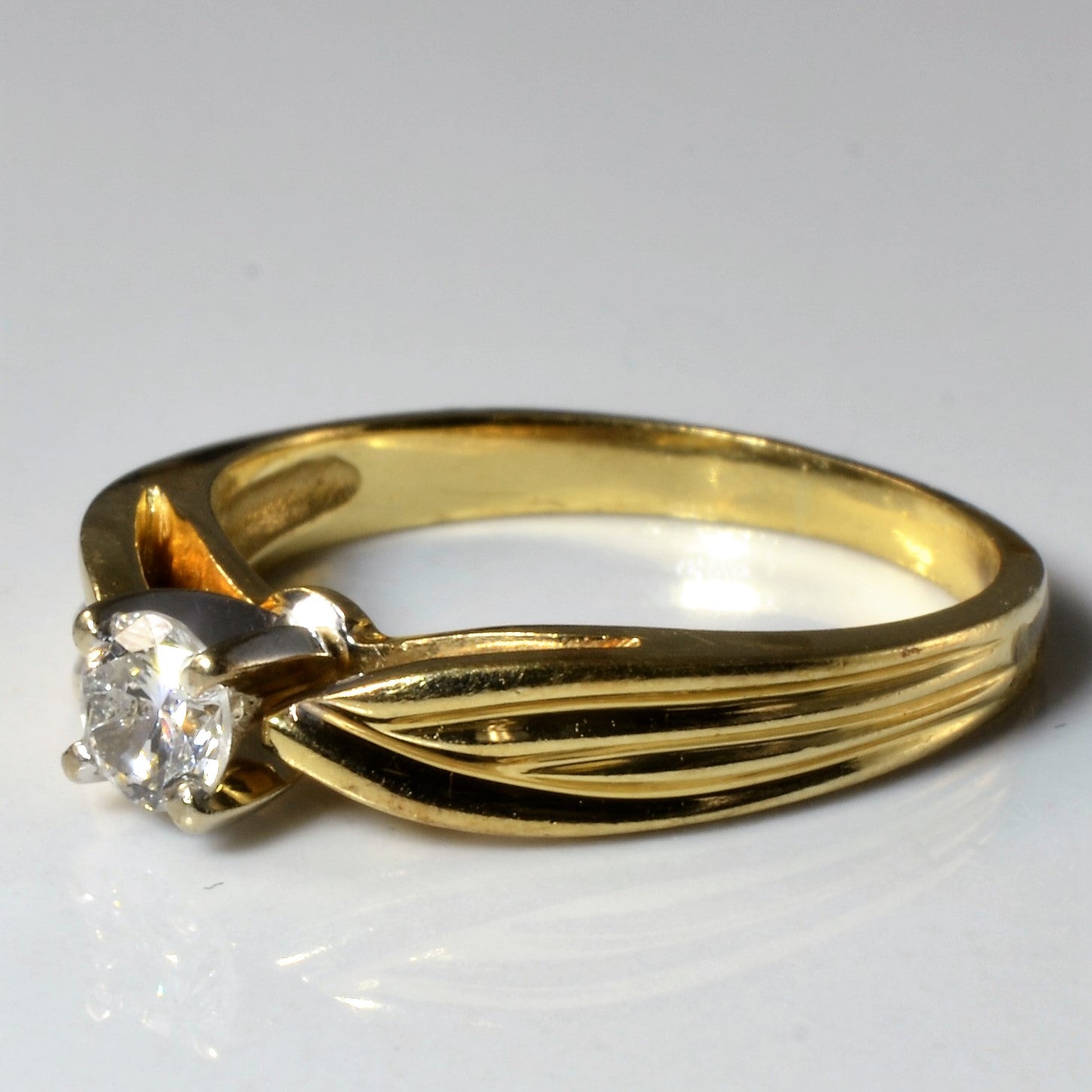 Ribbon Twist Diamond Engagement Ring | 0.26ct | SZ 6 |