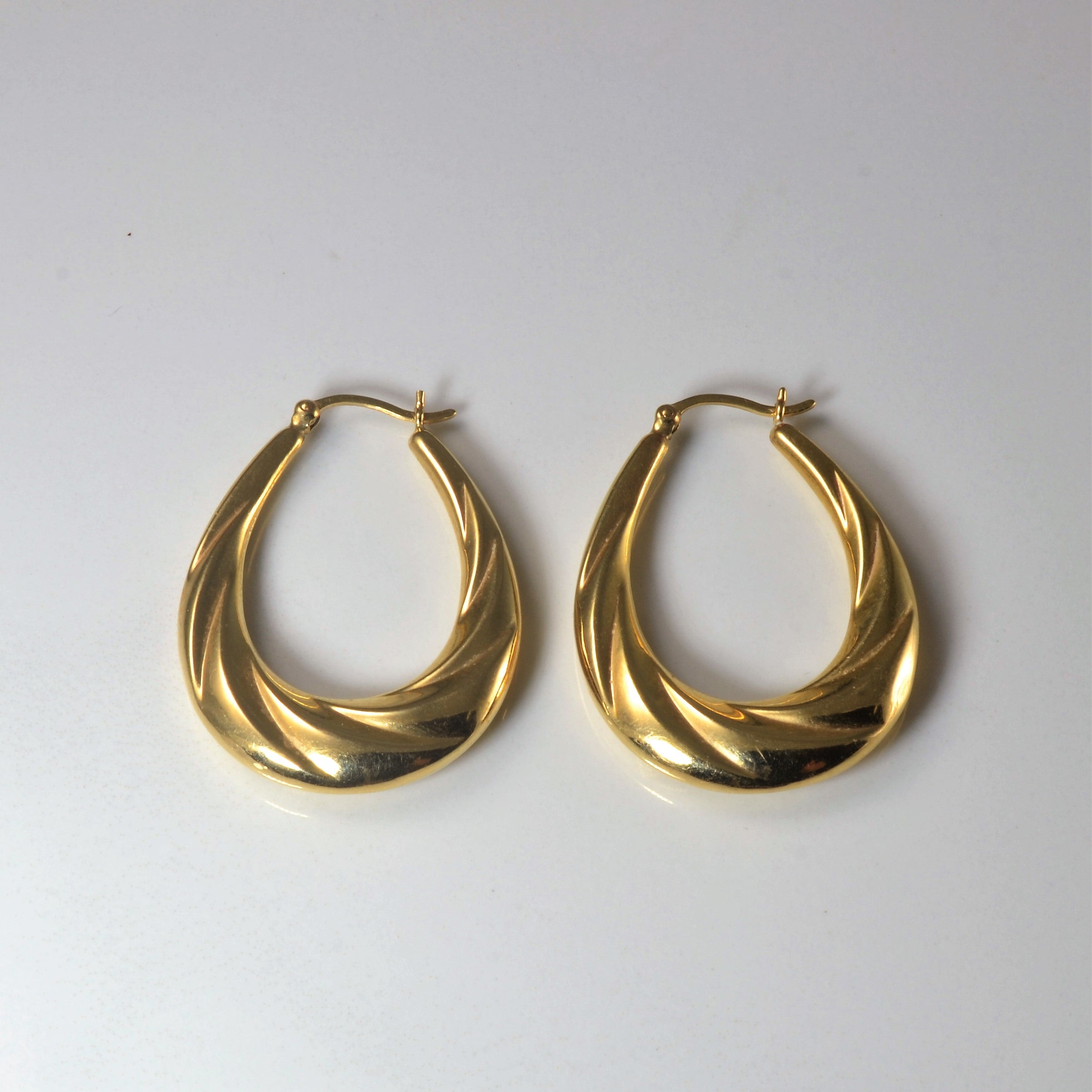 Yellow Gold Hoop Earrings |