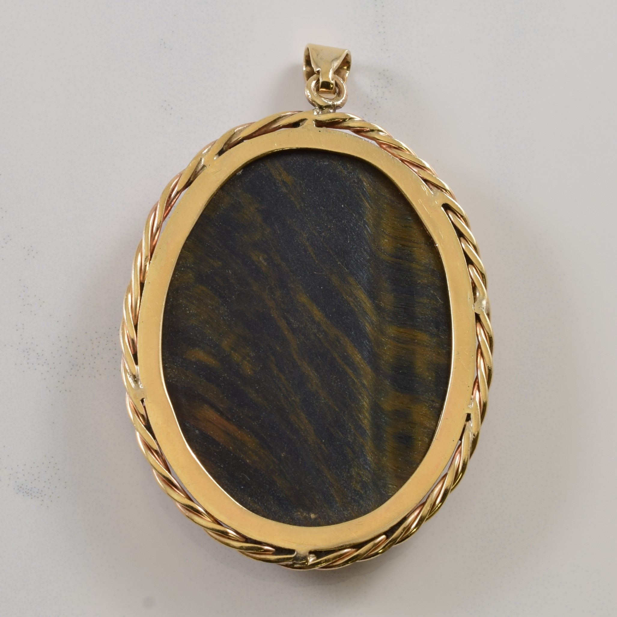 Framed Tiger's Eye Cabochon Pendant | 50.0ct |