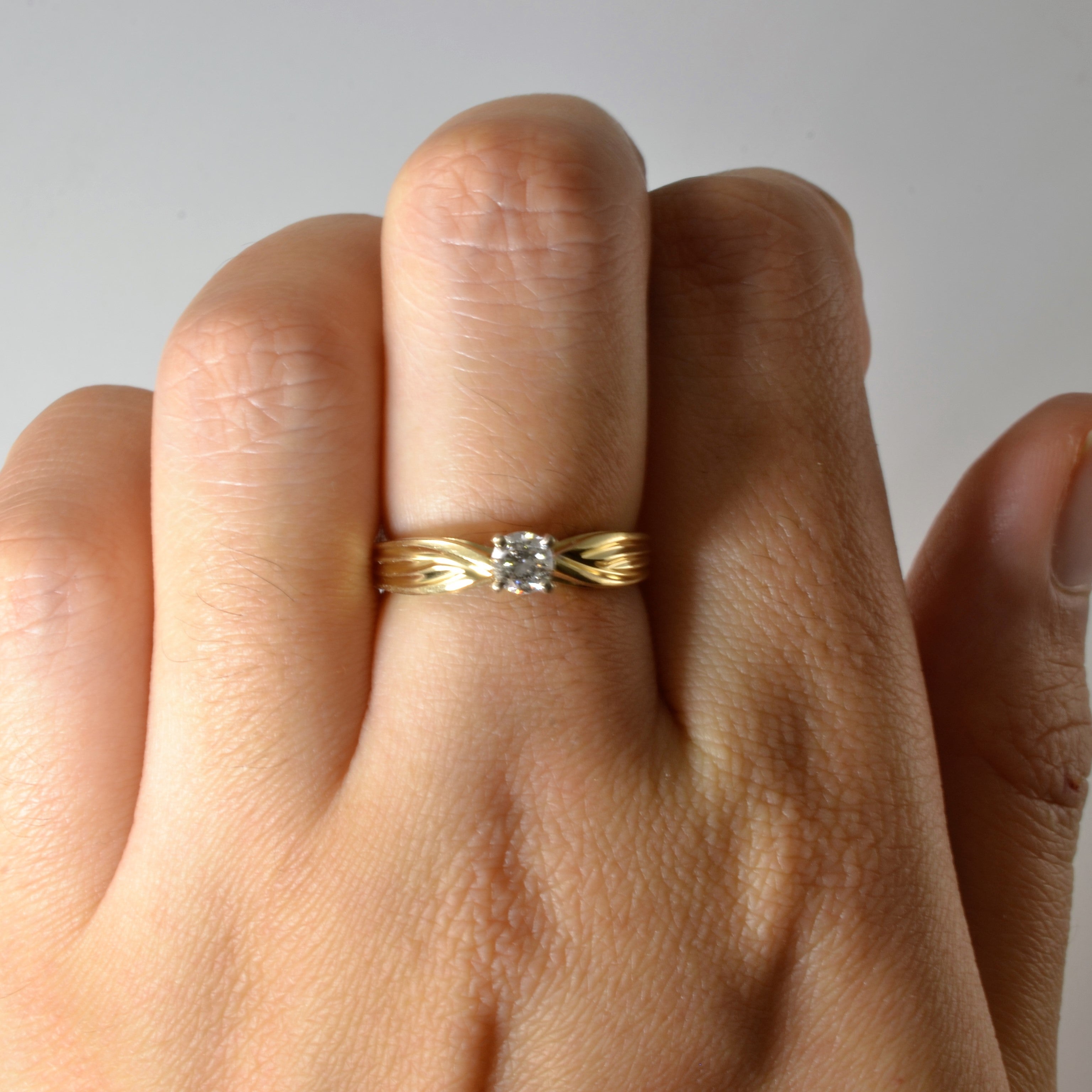 Ribbon Twist Diamond Engagement Ring | 0.26ct | SZ 6 |