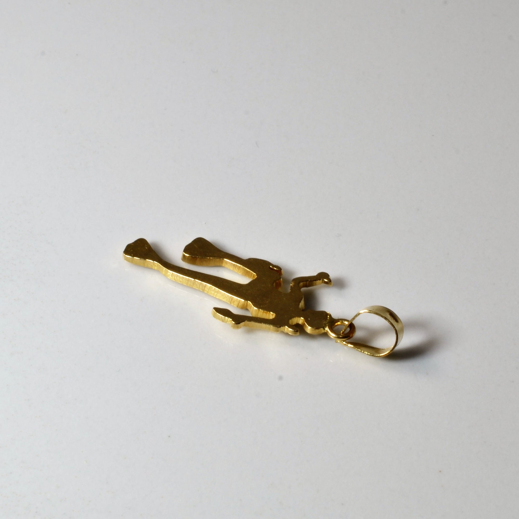 Yellow Gold Scuba Diver Pendant |