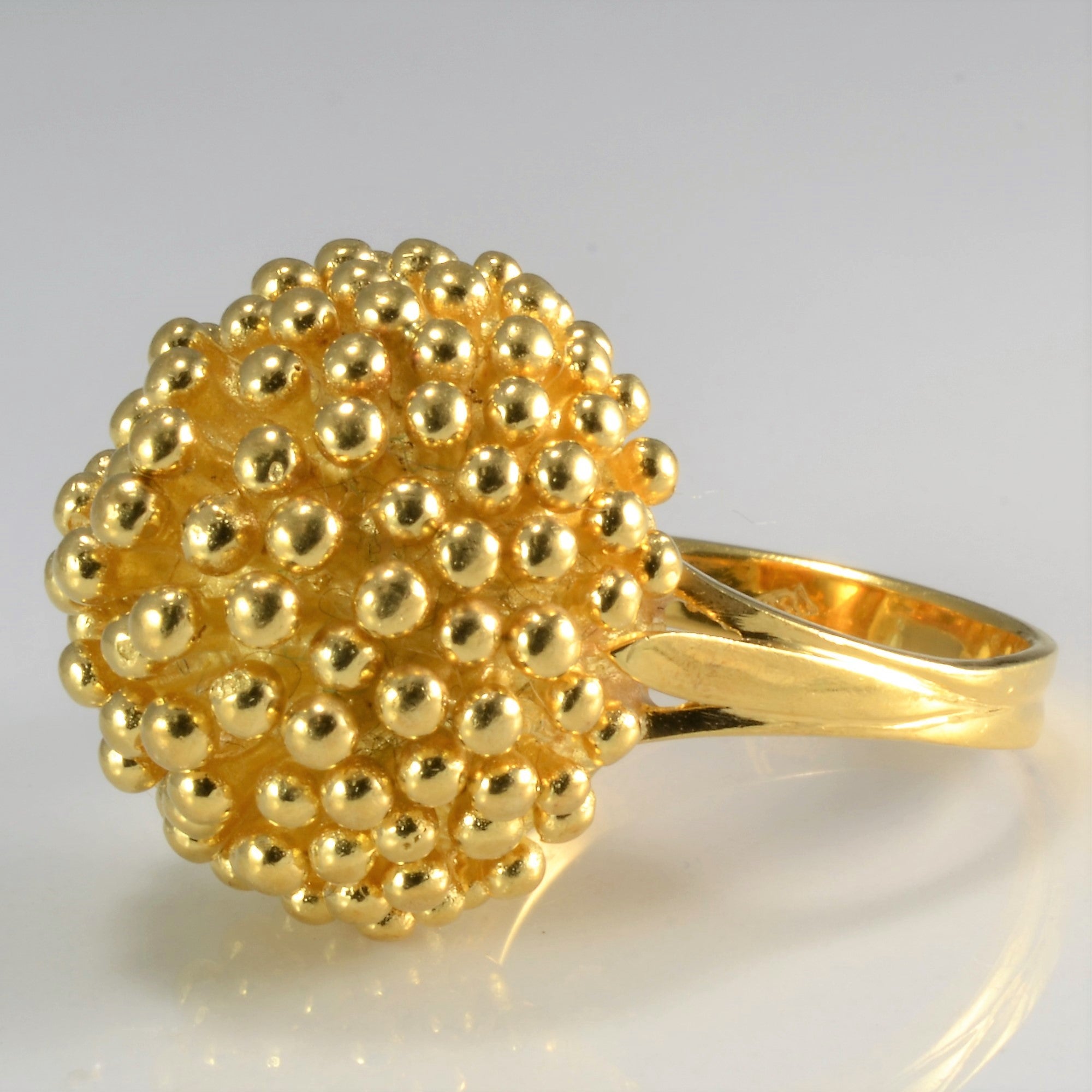 Heavy Cluster Beads Dome Ring | SZ 8.5 |