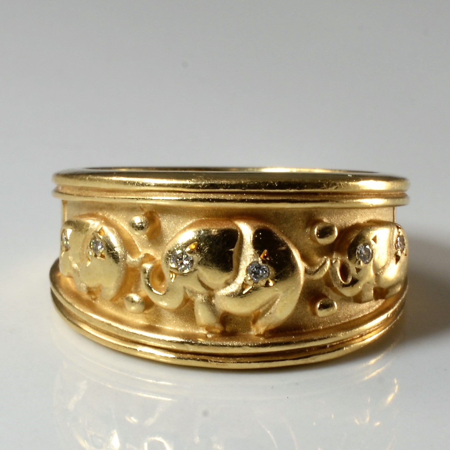 Yellow Gold Diamond Elephant Ring | 0.03ctw | SZ 6.75 |