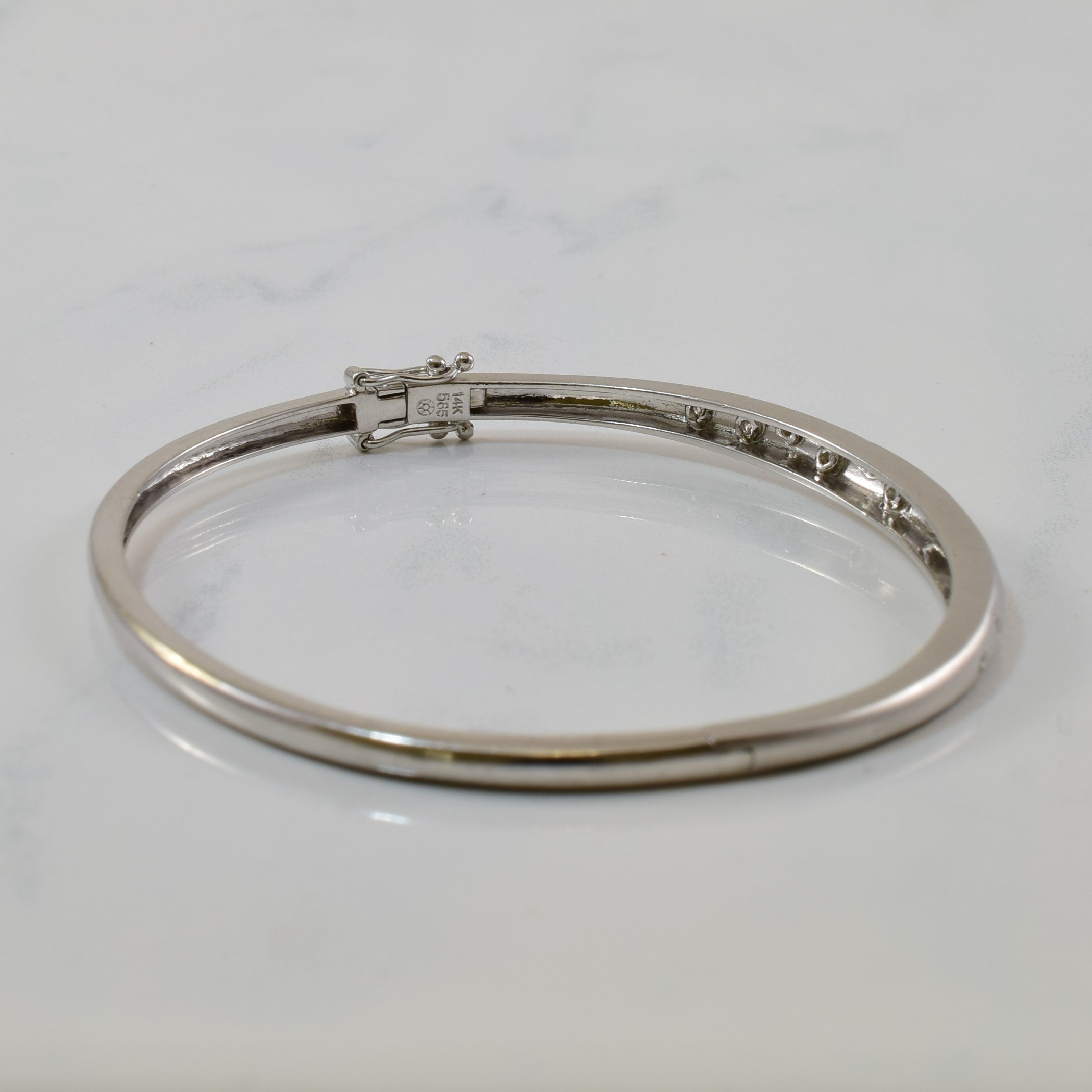 Diamond Constellation Bangle | 0.10ctw | 8" |