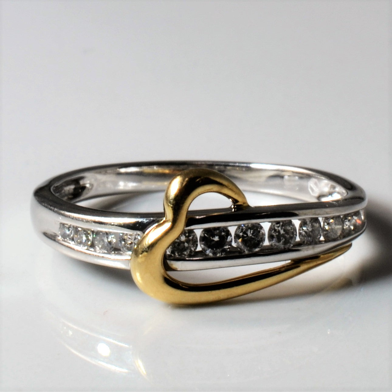 Channel Set Diamond Ring | 0.26ctw | SZ 7 |