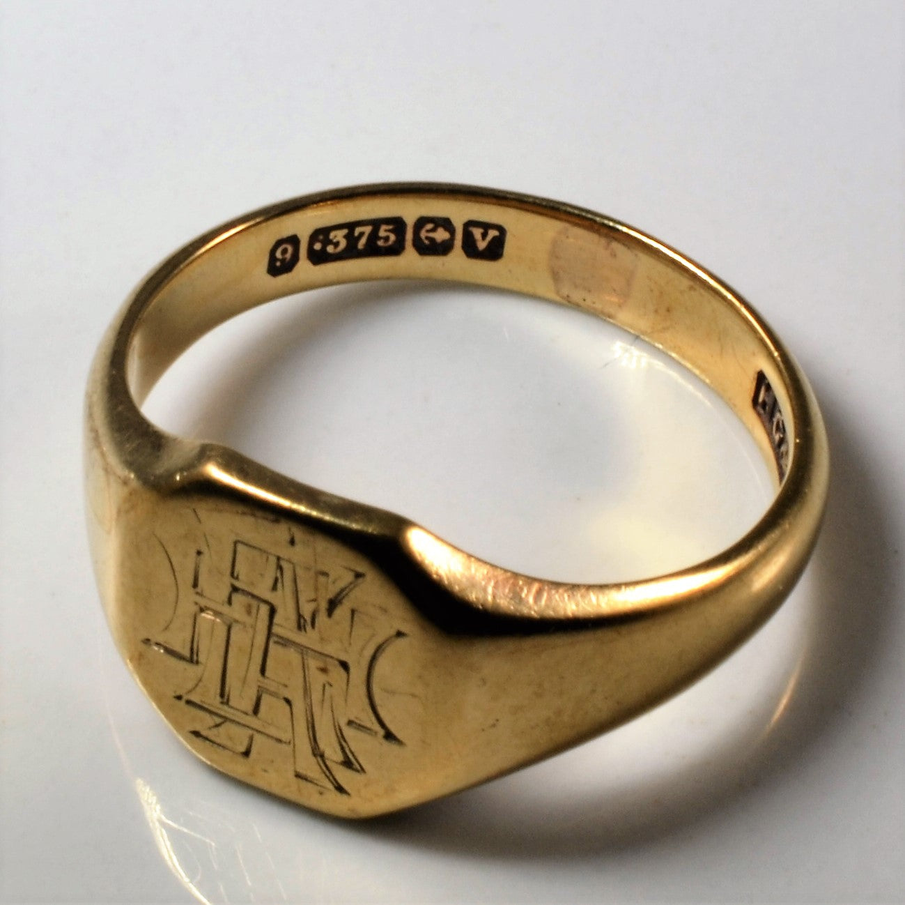 1940s Signet Ring | SZ 9.25 |