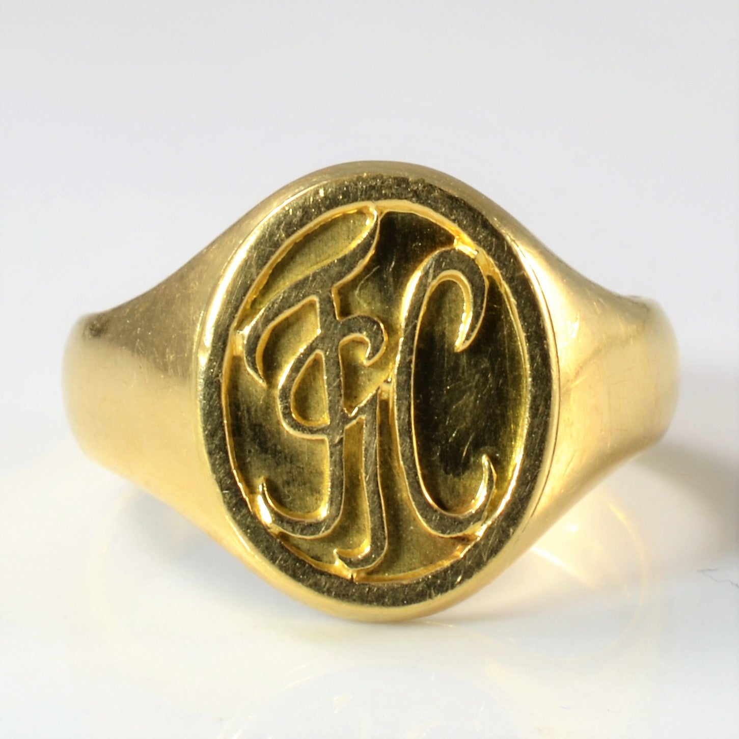 Cavelti' Oval Signet Ring | SZ 9.75 |