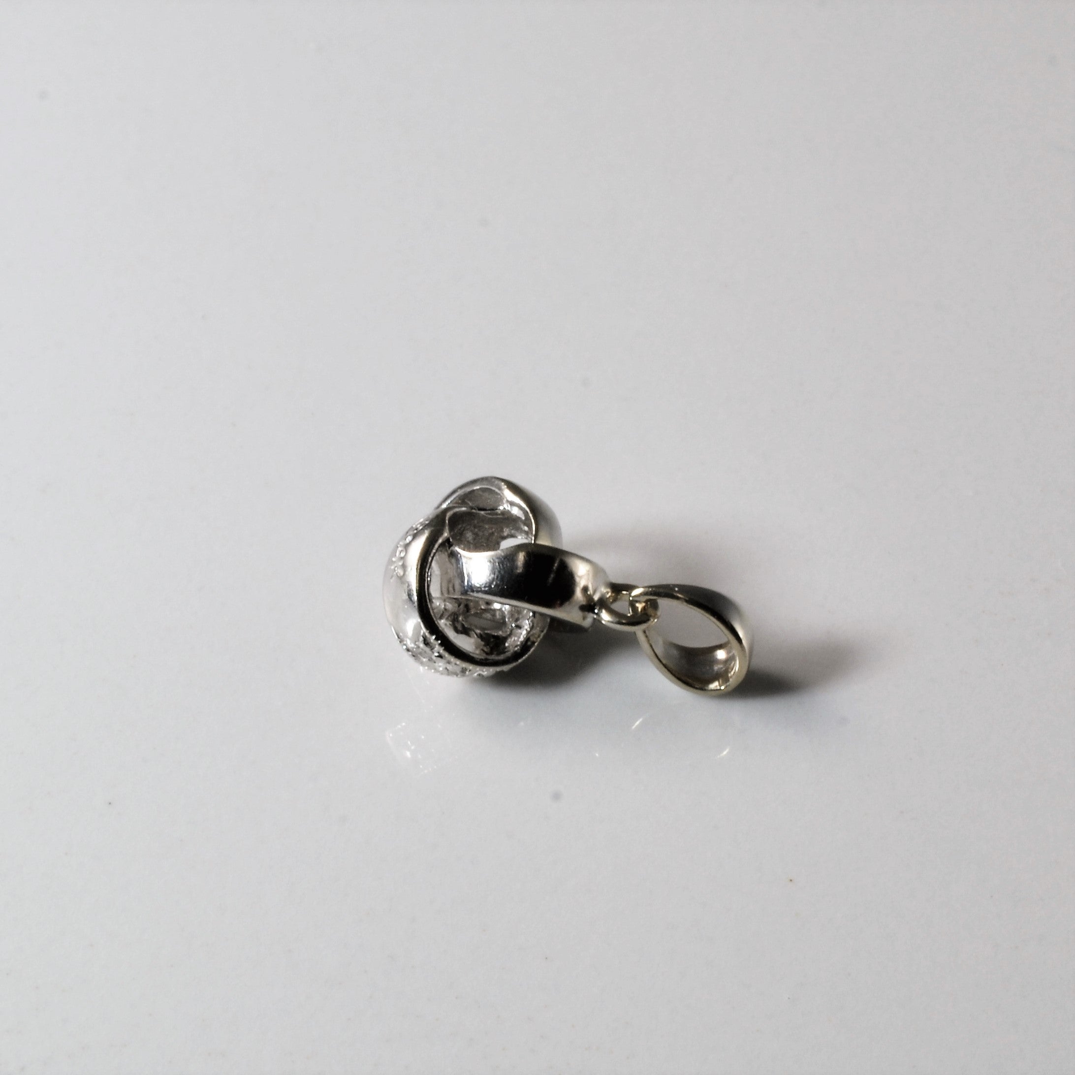 Diamond Swirl Pendant | 0.03ctw |