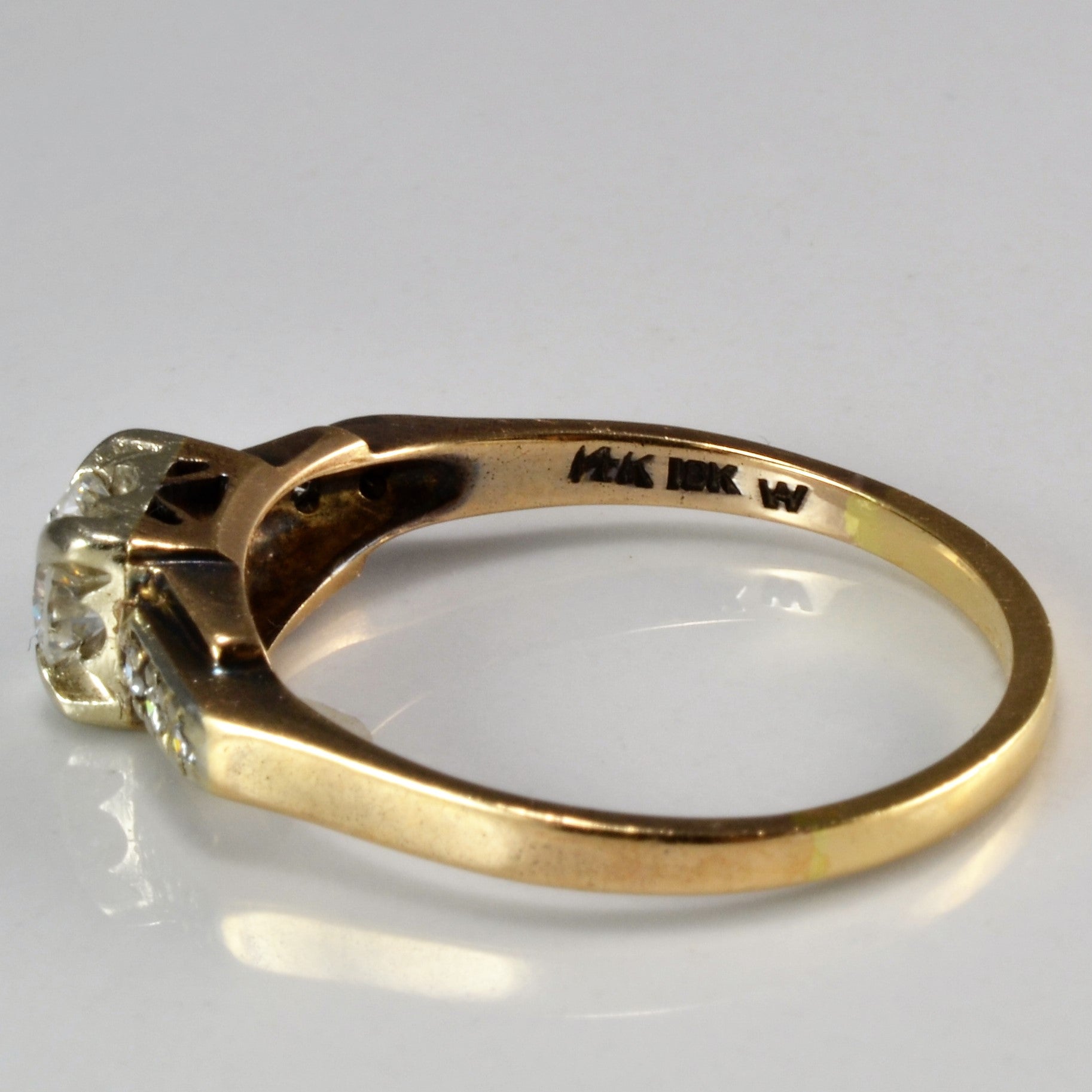 Elegant Retro Diamond Engagement Ring | 0.46 ctw, SZ 6.75 |