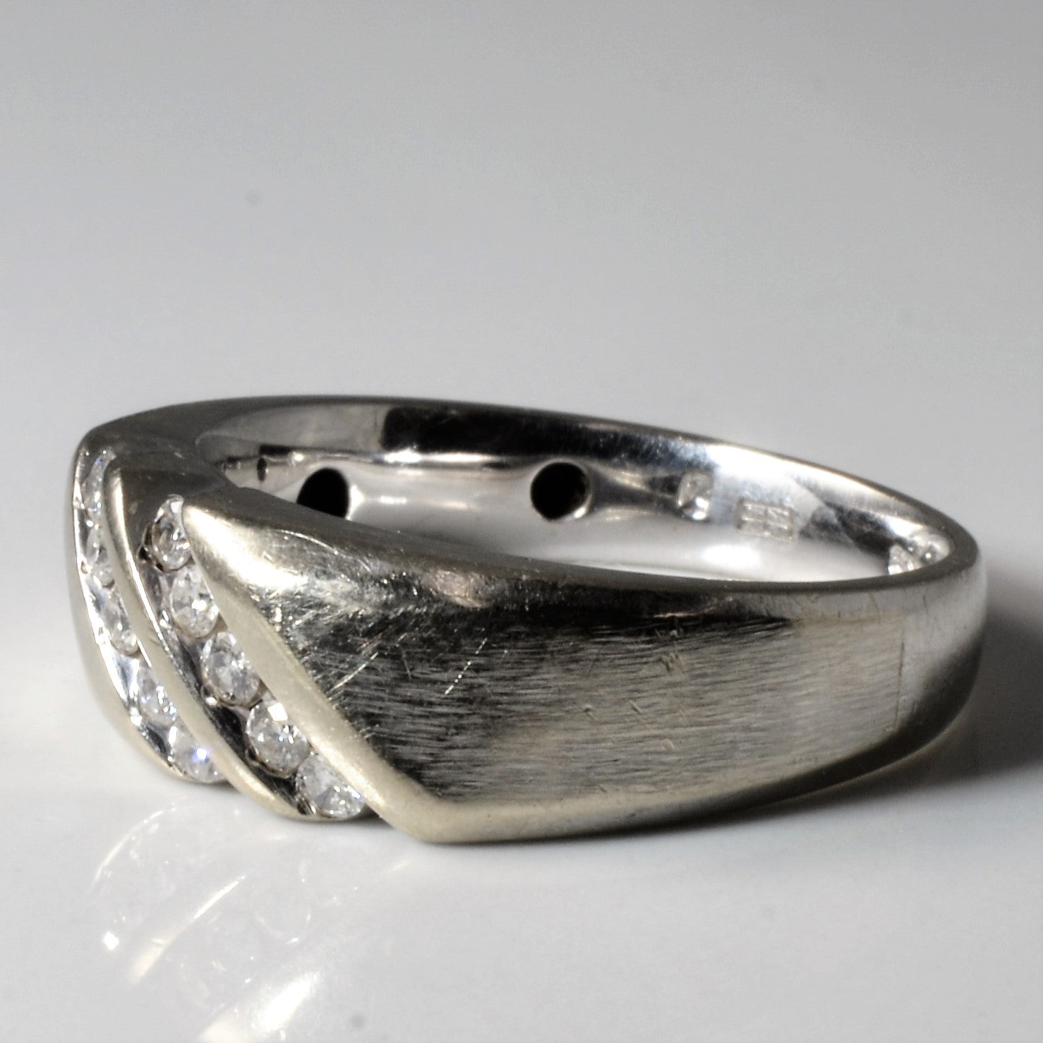 Channel Set Diamond Ring | 0.30ctw | SZ 10.5 |