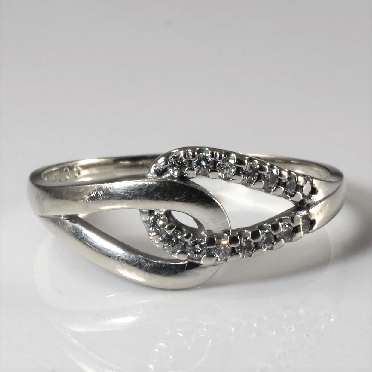 Pave Diamond Knot Ring | 0.15ctw | SZ 8 |