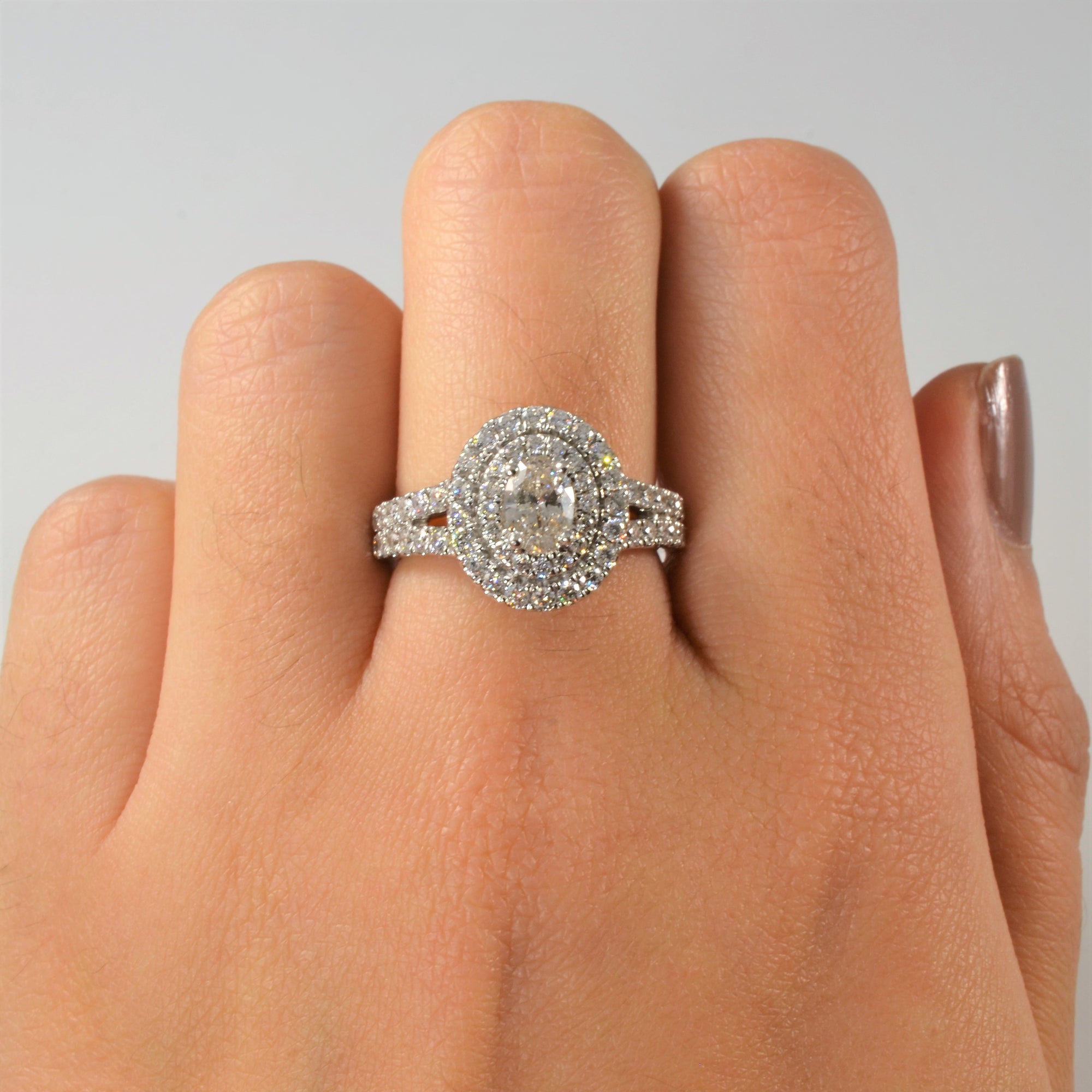 Vera Wang' Double Halo Oval Engagement Ring | 1.18ctw | SZ 6.5 |