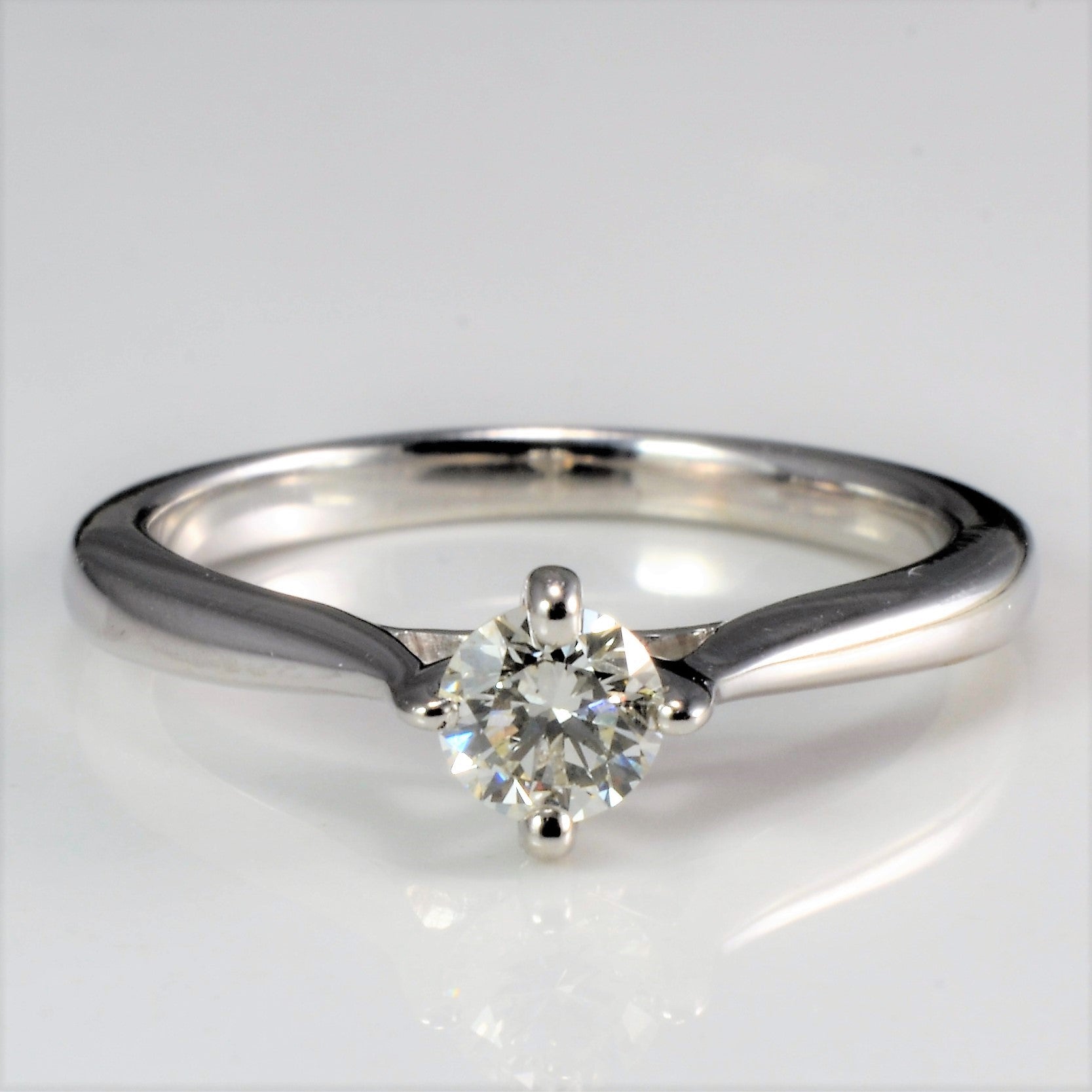 Solitaire Diamond Petite Engagement Ring | 0.21 ct, SZ 4 |