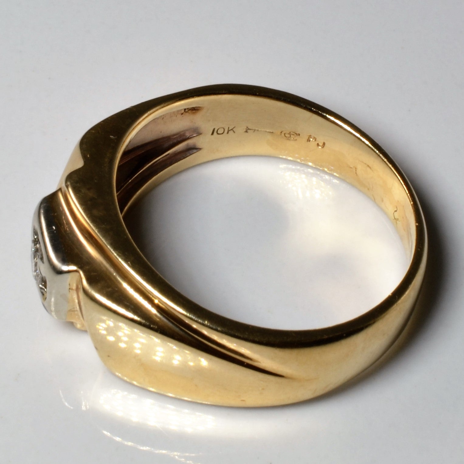 Concave Diamond Swirl Band | 0.07ct | SZ 10.5 |
