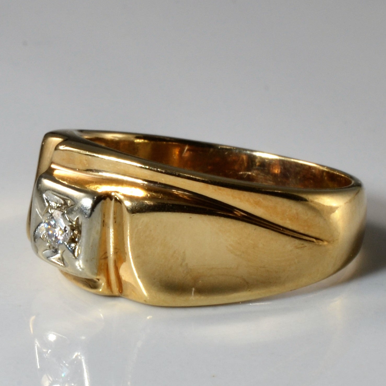 Concave Diamond Swirl Band | 0.07ct | SZ 10.5 |