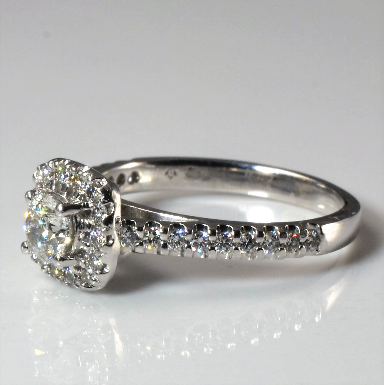 Diamond Halo Engagement Ring | 0.54ctw | SZ 5 |