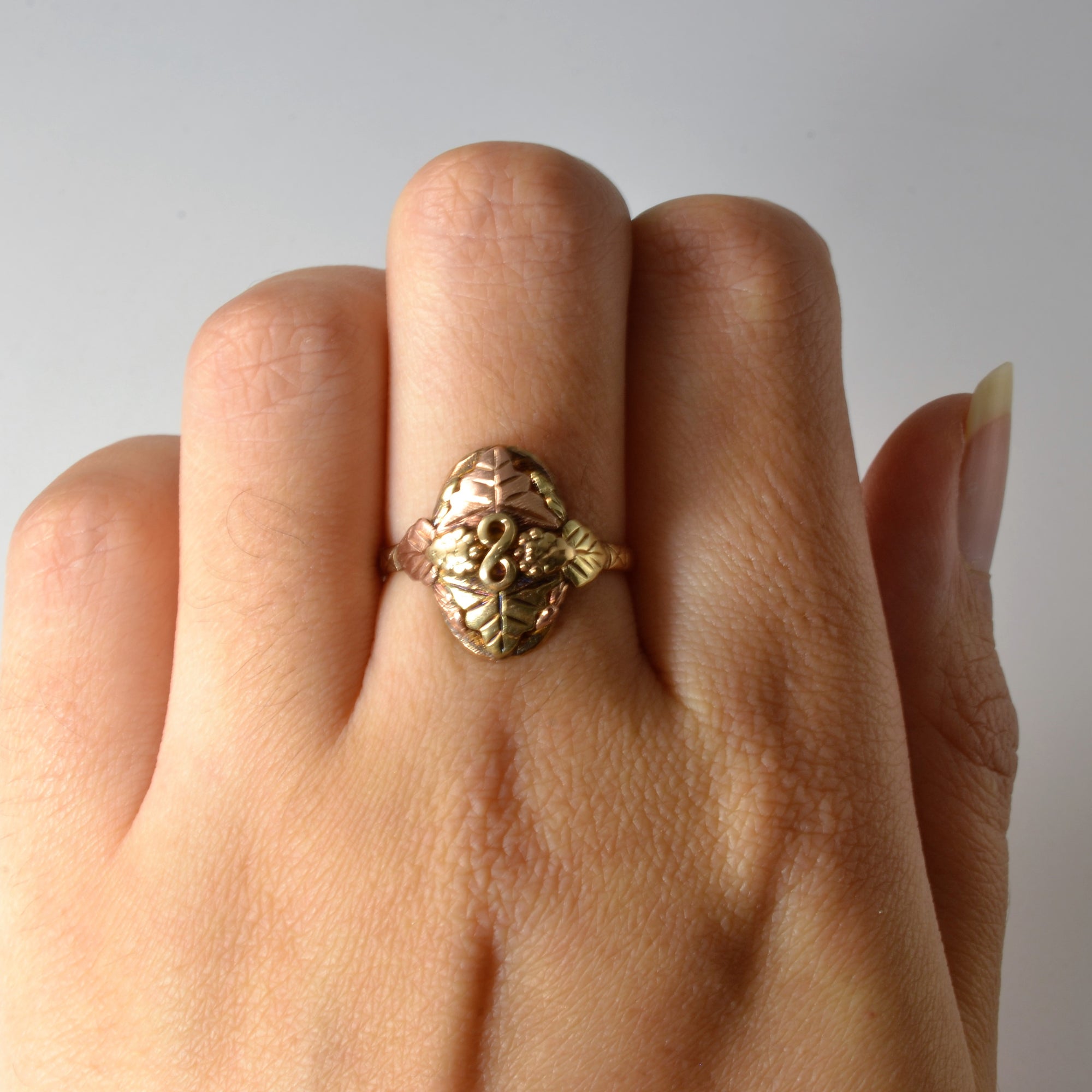 Two Tone Gold Leaf Ring | SZ 7.5 |