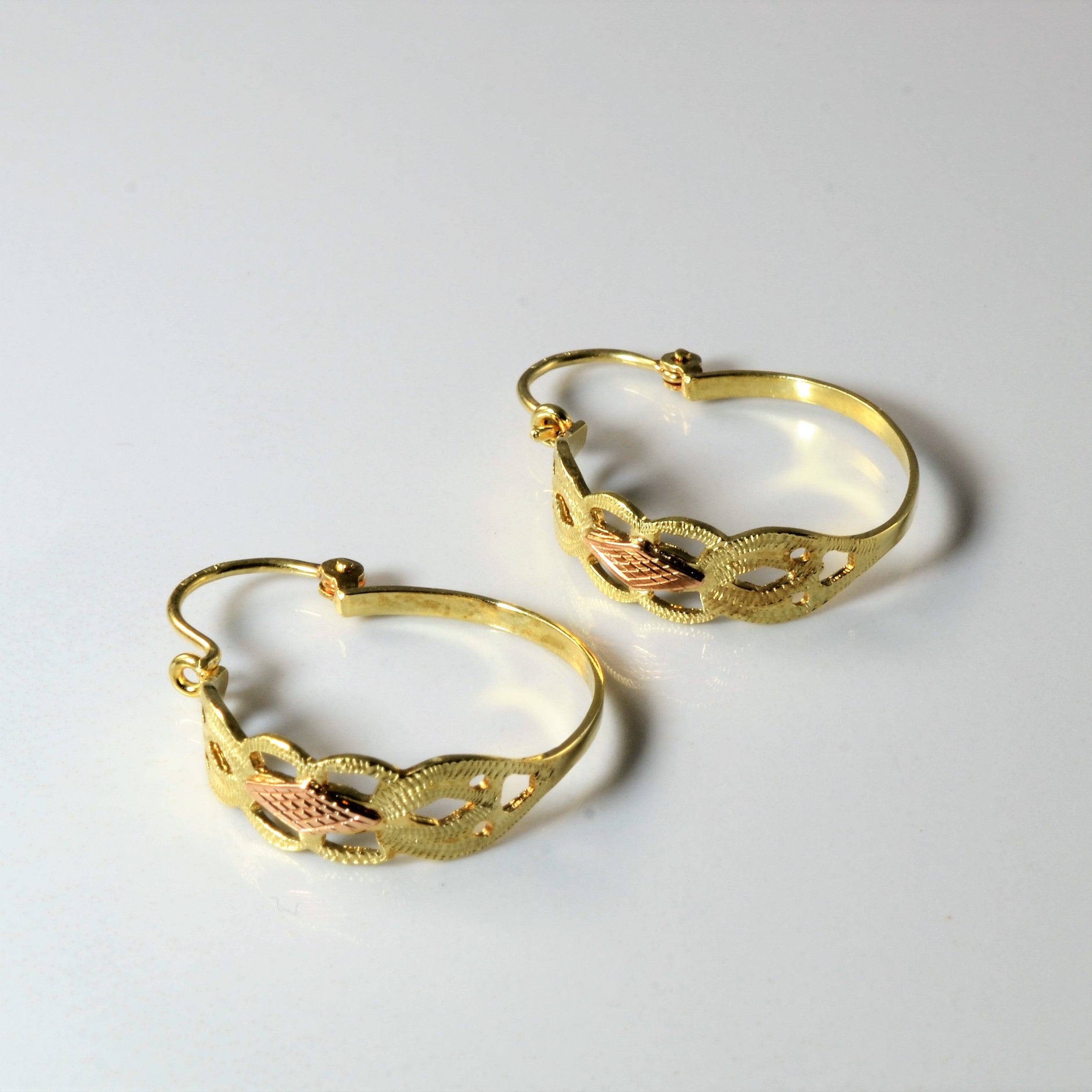 Filigree Gold Hoop Earrings |