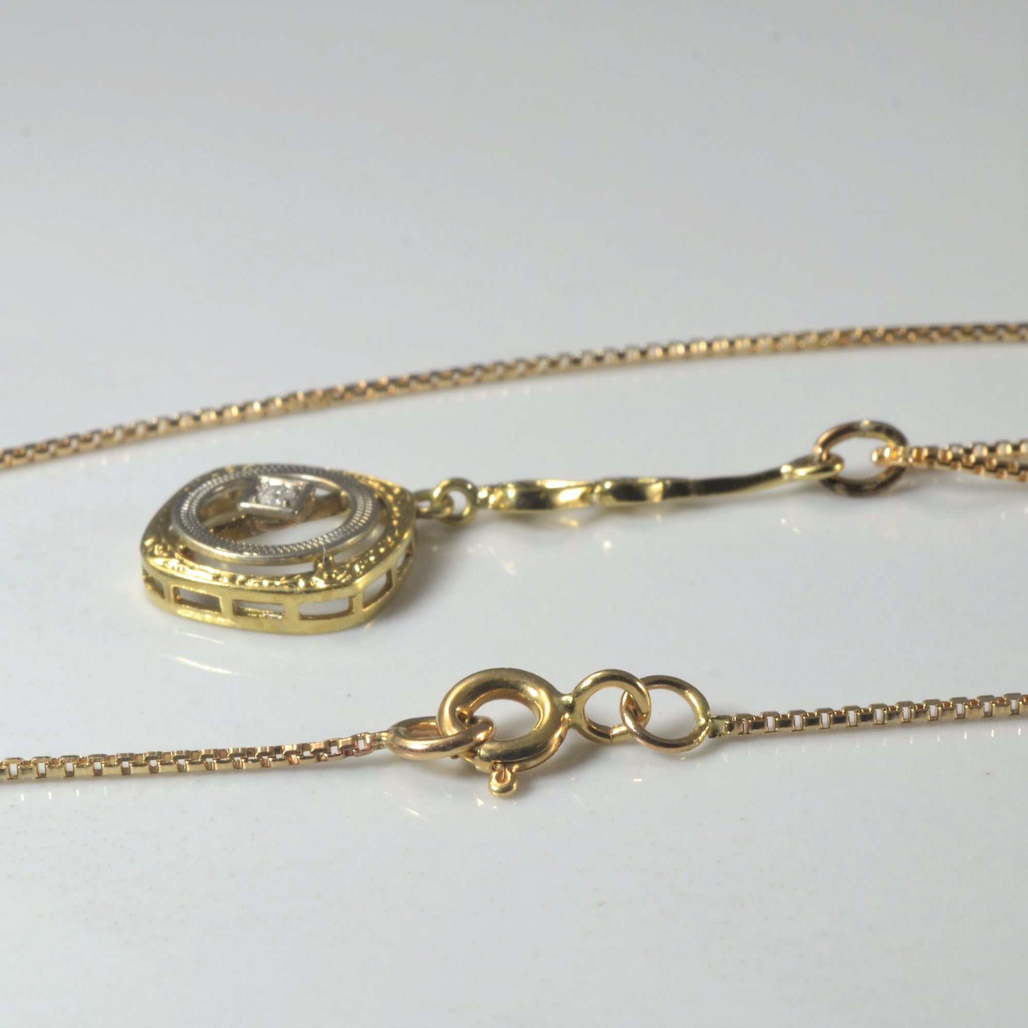 1930s Diamond Pendant Necklace | 0.02ct | 16