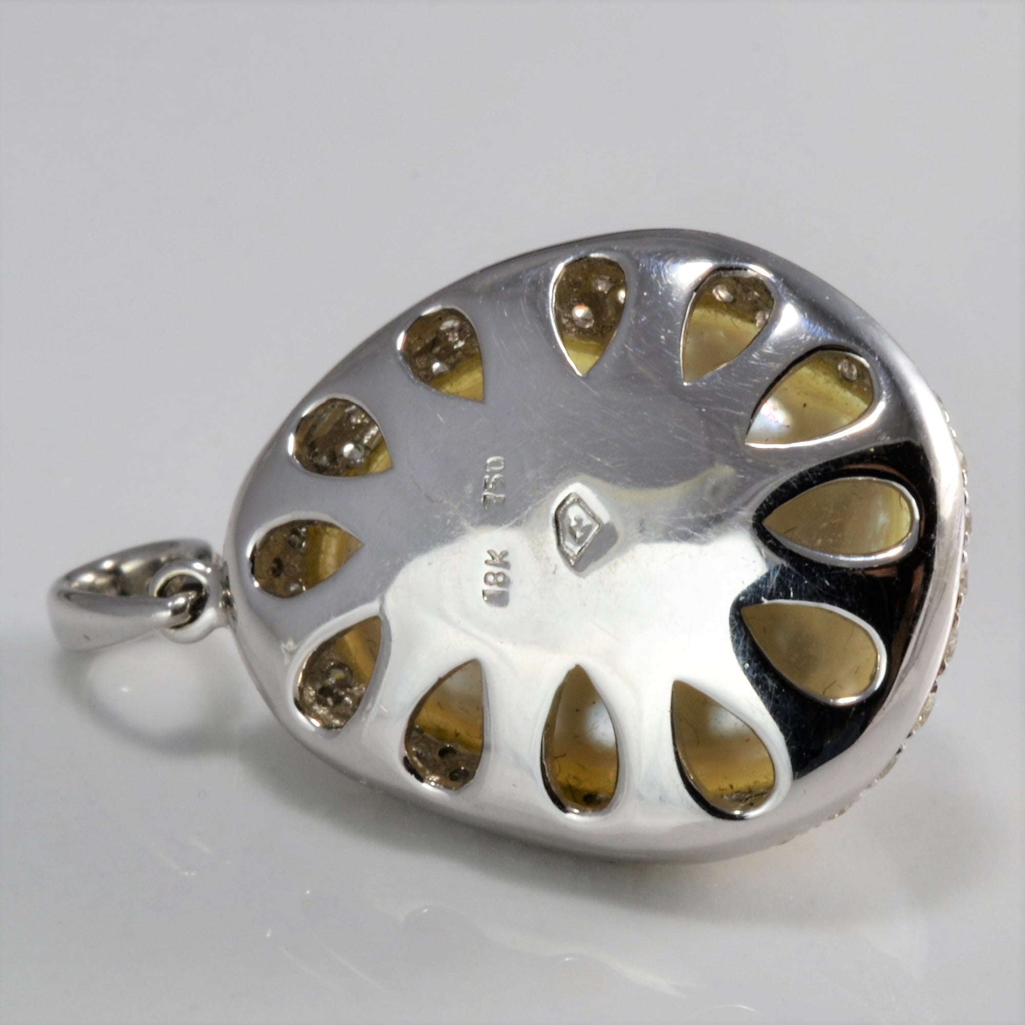 Fancy Pearl & Diamond Halo Pendant | 0.50 ctw |