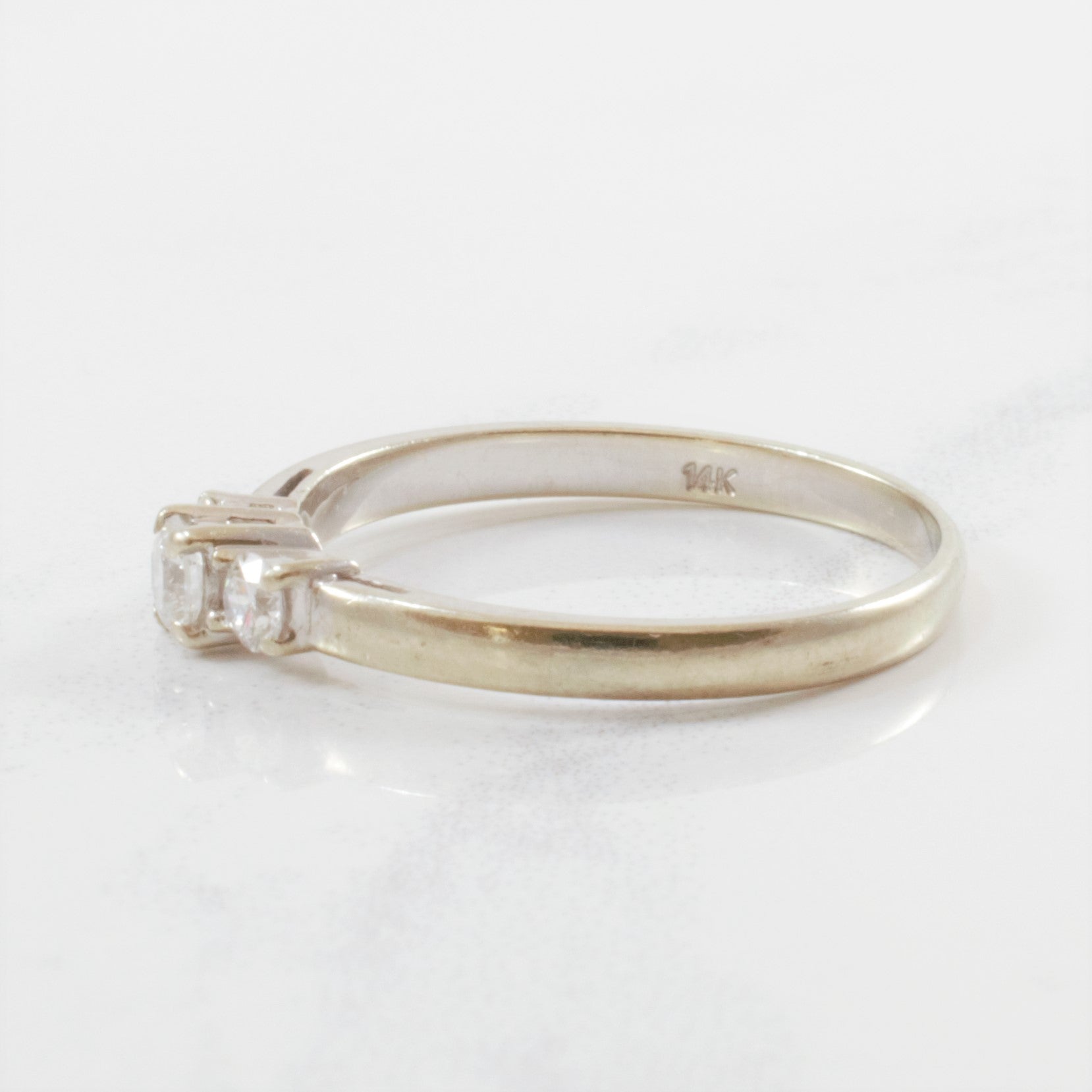 Petite Three Stone Diamond Ring | 0.23 ctw | SZ 6 |