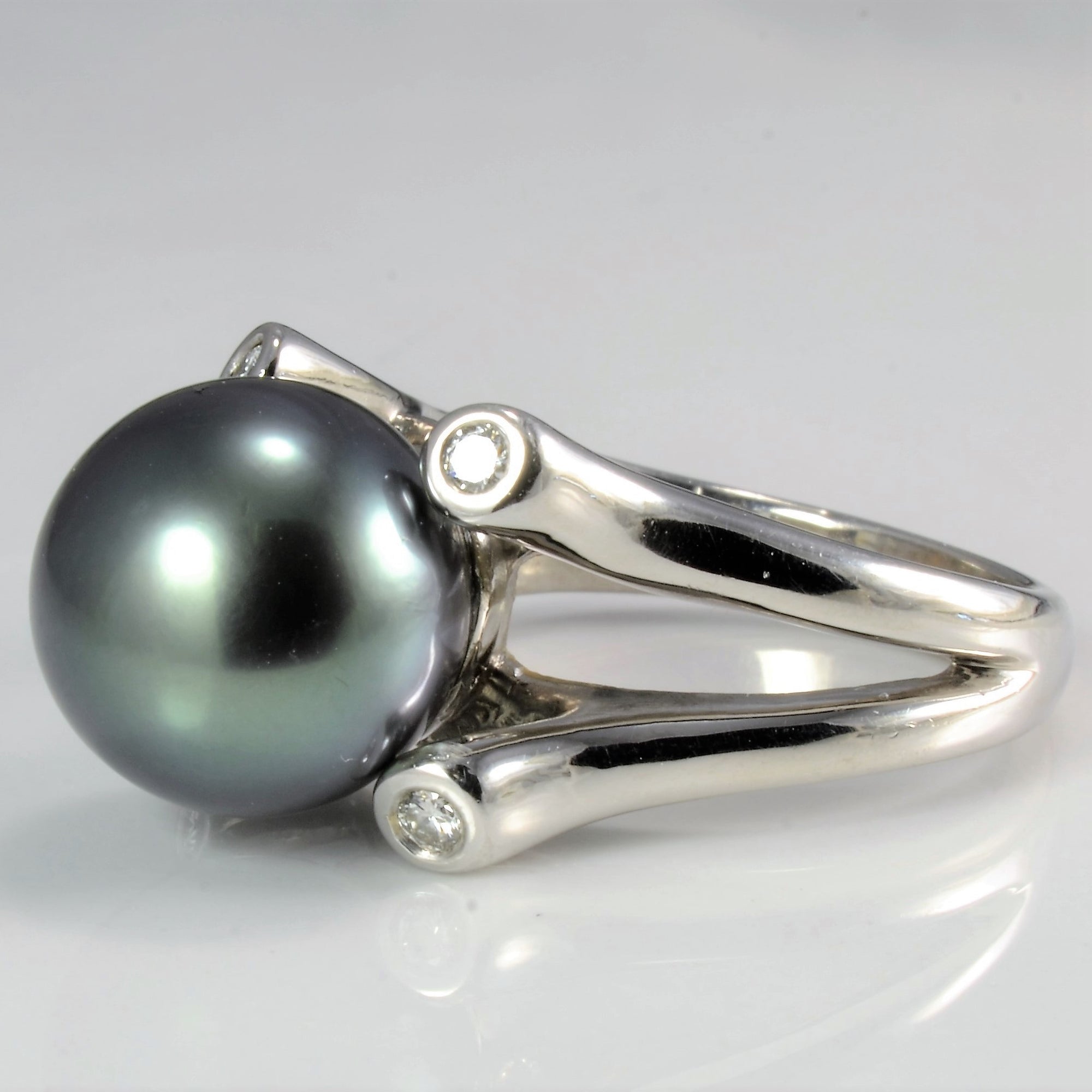 Solitaire Pearl & Diamond Accents Ladies Ring | 0.12 ctw, SZ 7.25 |