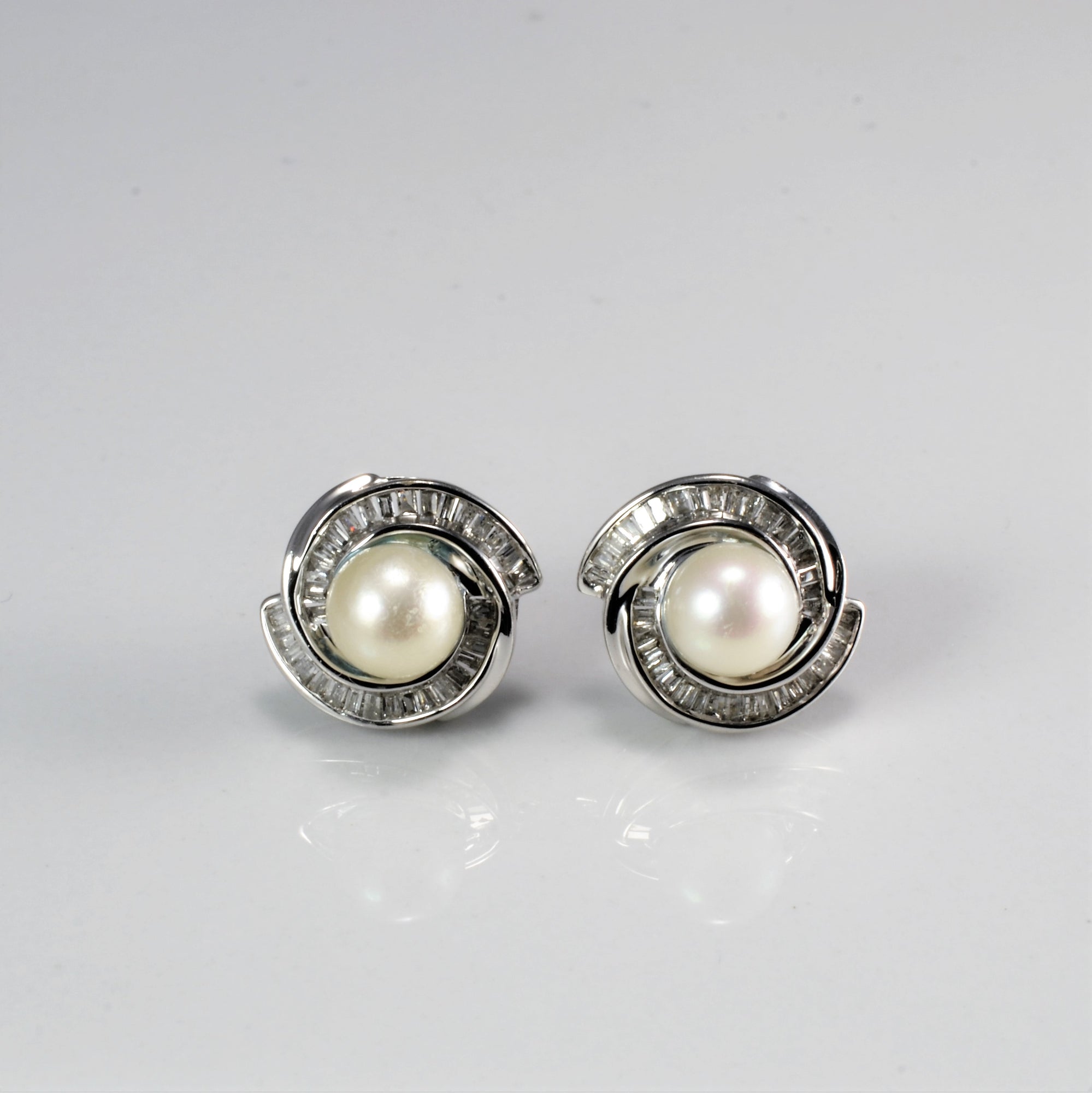 Pear & Diamond Stud Earrings | 0.30 ctw |