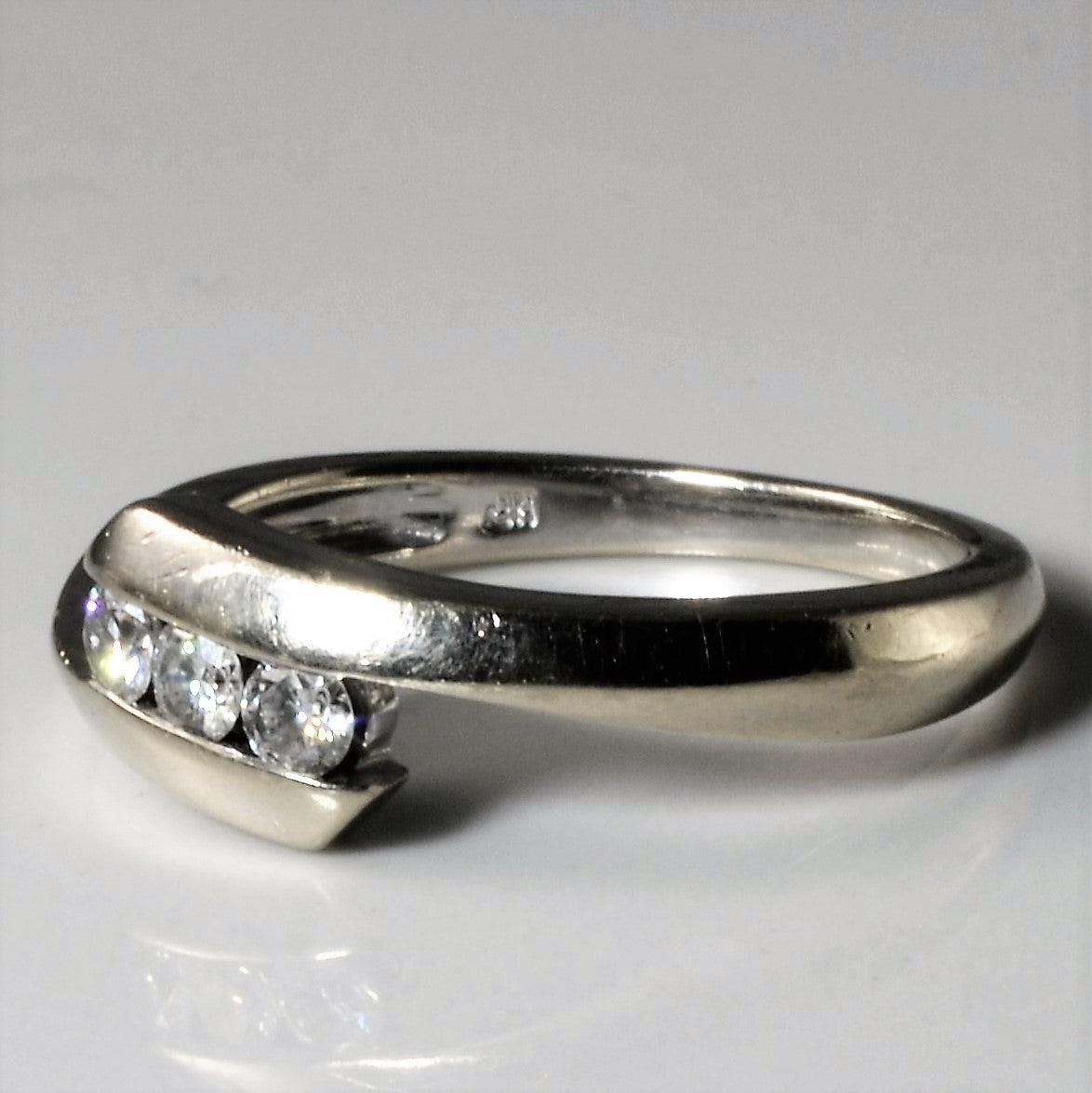 Bypass Channel Diamond Ring | 0.24ctw | SZ 7 |