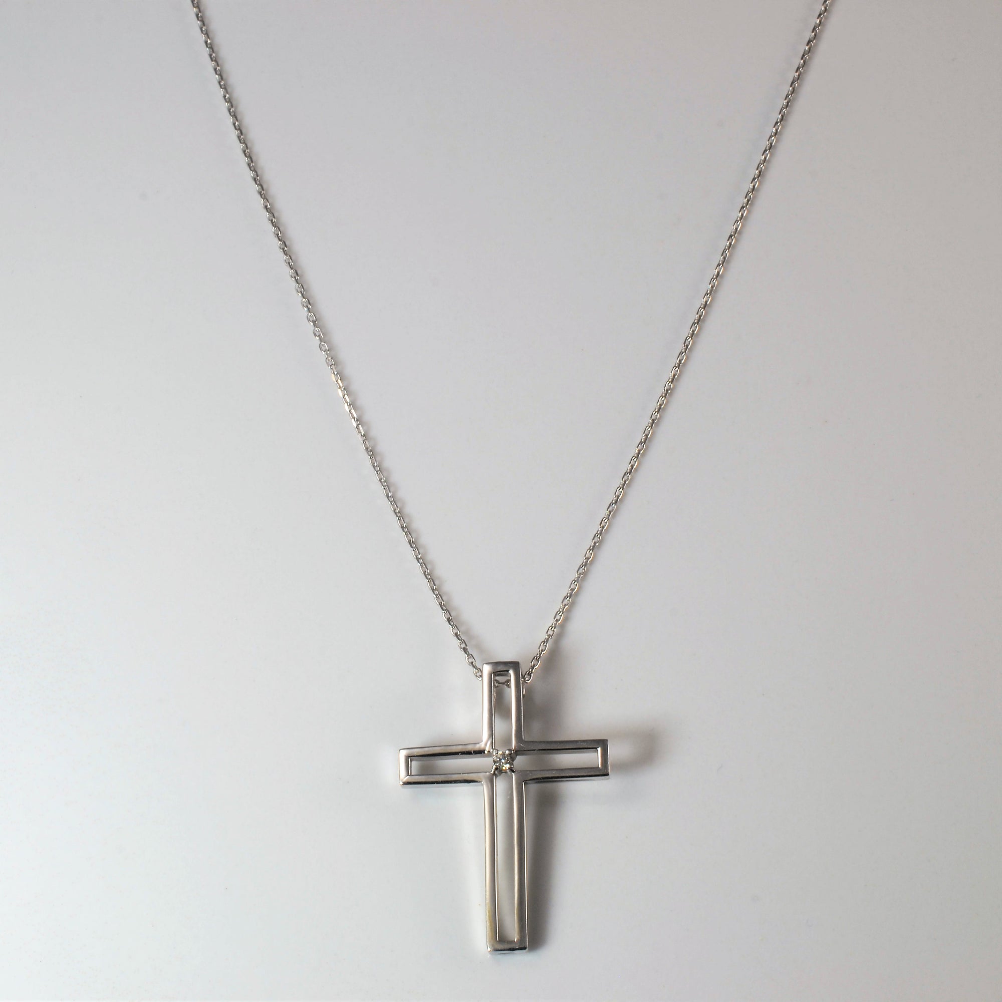 10k White Gold Diamond Cross Necklace | 19