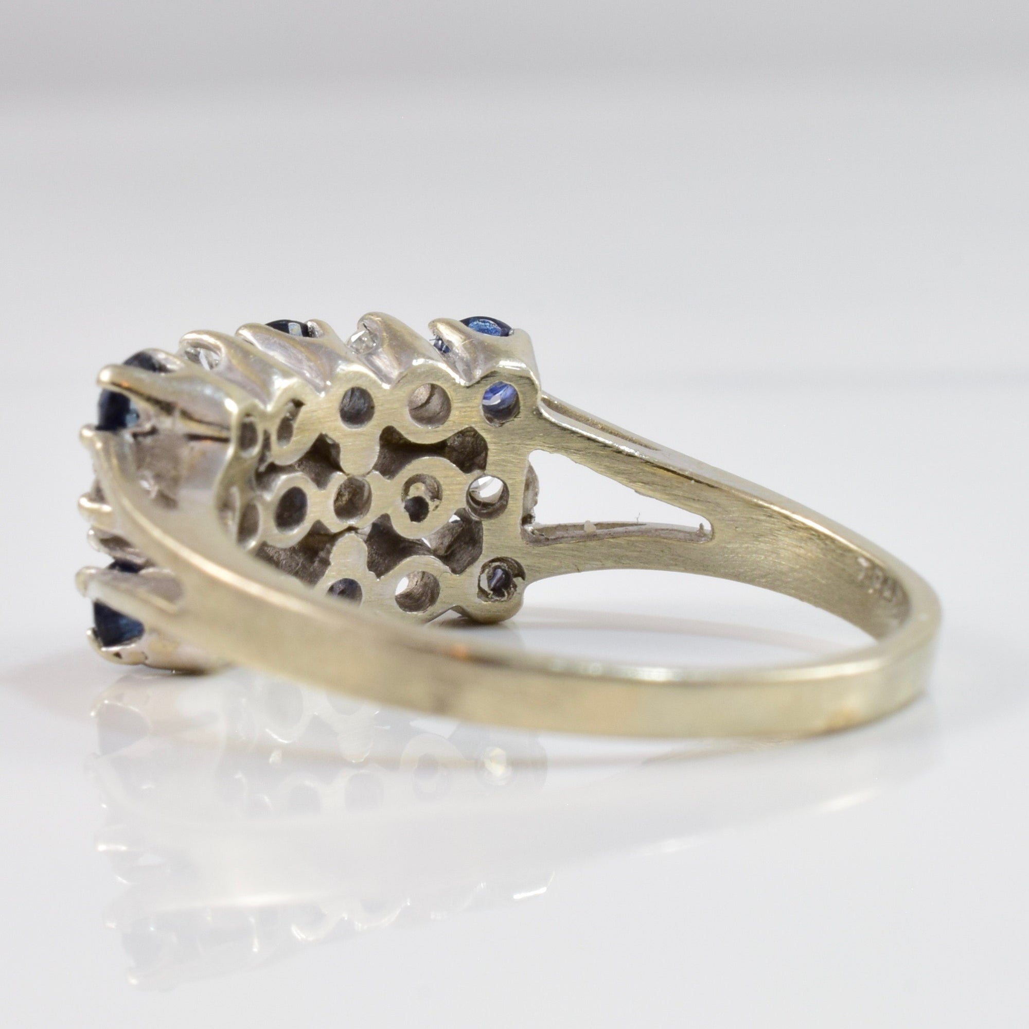 Sapphire and Diamond Cluster Ring | 0.17 ctw SZ 6 |
