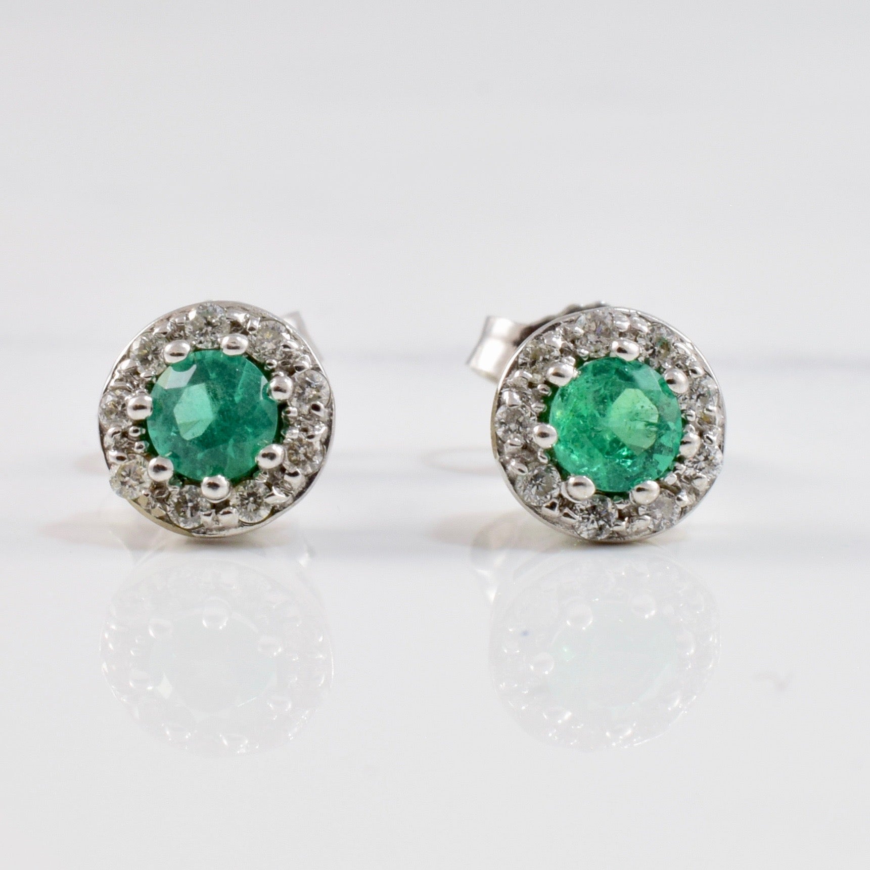 Emerald and Diamond Stud Earrings | 0.10 ctw |