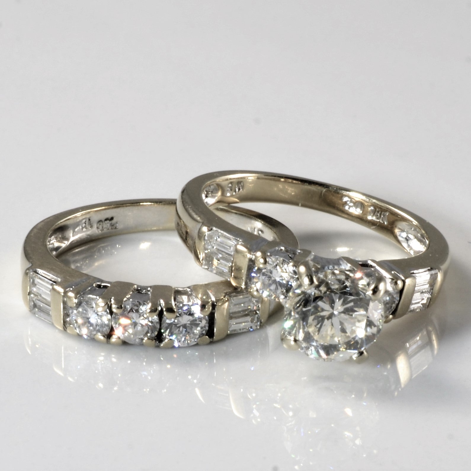 Baguette Detailed Diamond Wedding Set | 1.76ctw | SZ 4 |