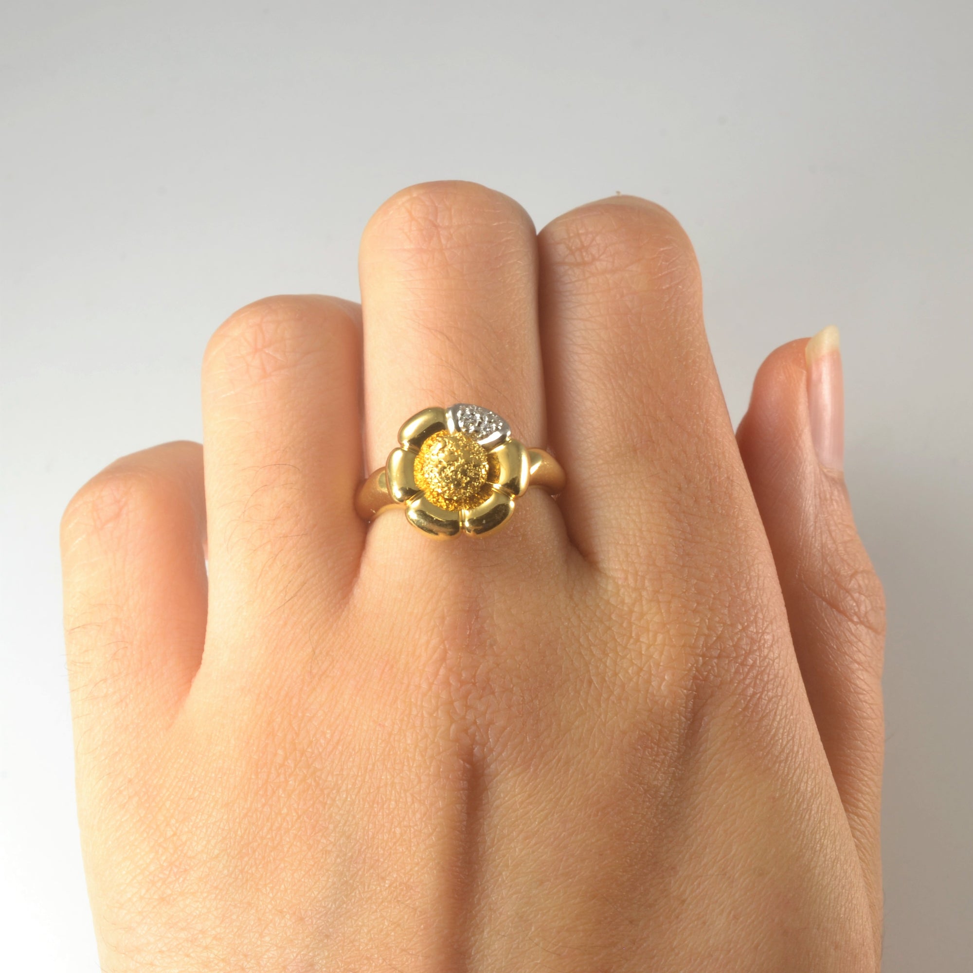 Pave Accented Flower Ring | 0.06ctw | SZ 6.75 |
