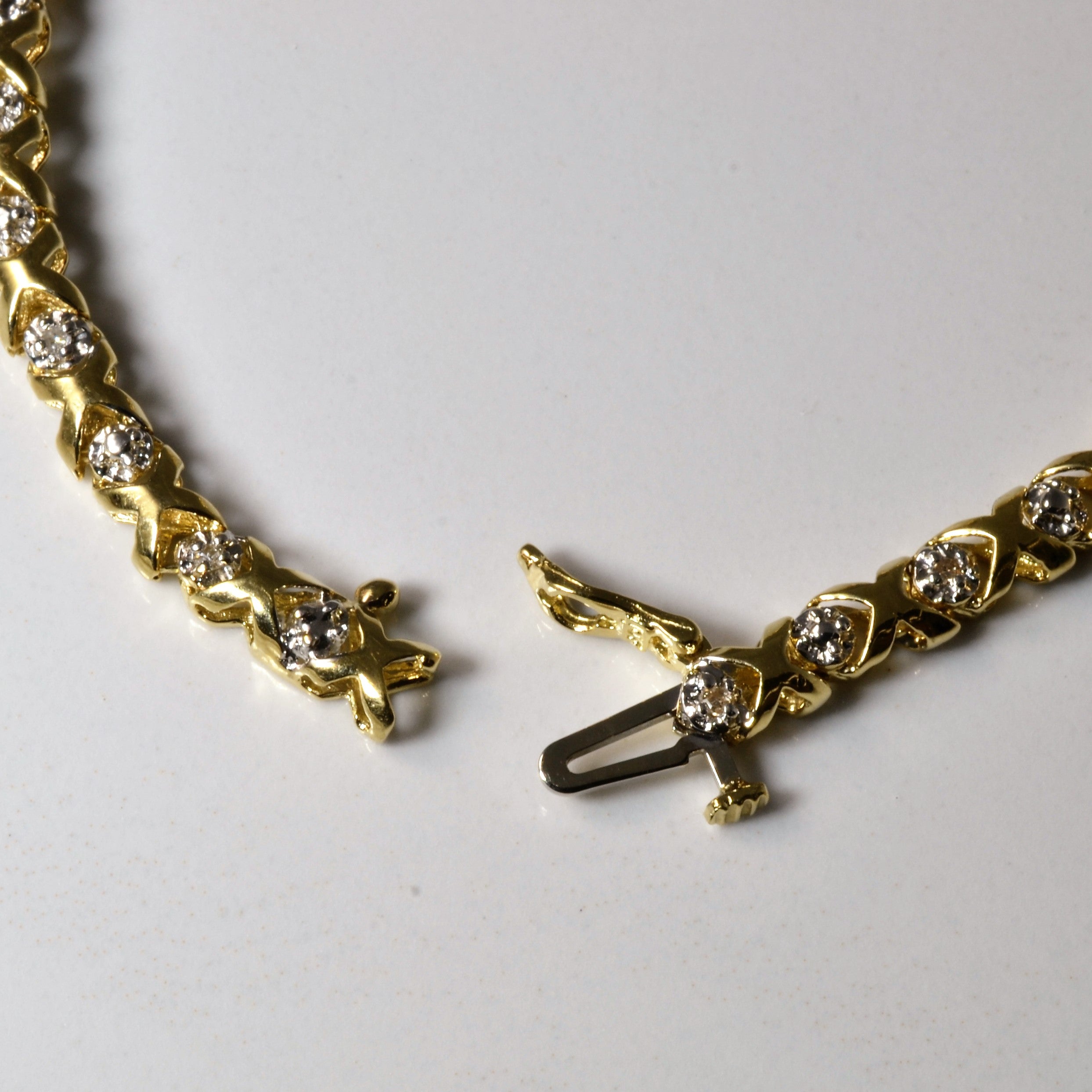 Crossover Diamond Chain Bracelet | 0.07ctw | 7"|