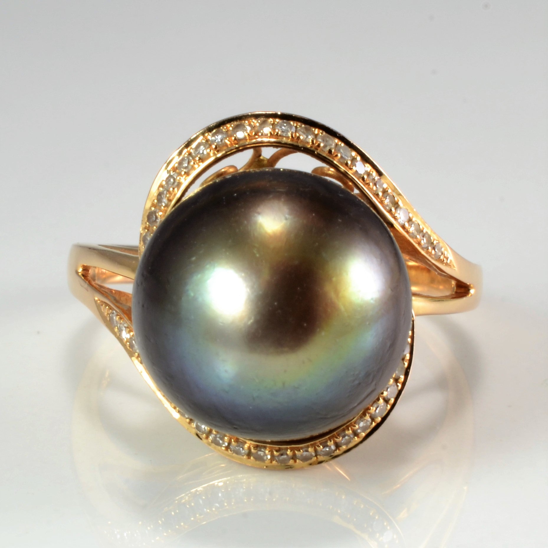 High Set Pearl & Diamond Halo Ring | 0.12 ctw, SZ 8.25 |