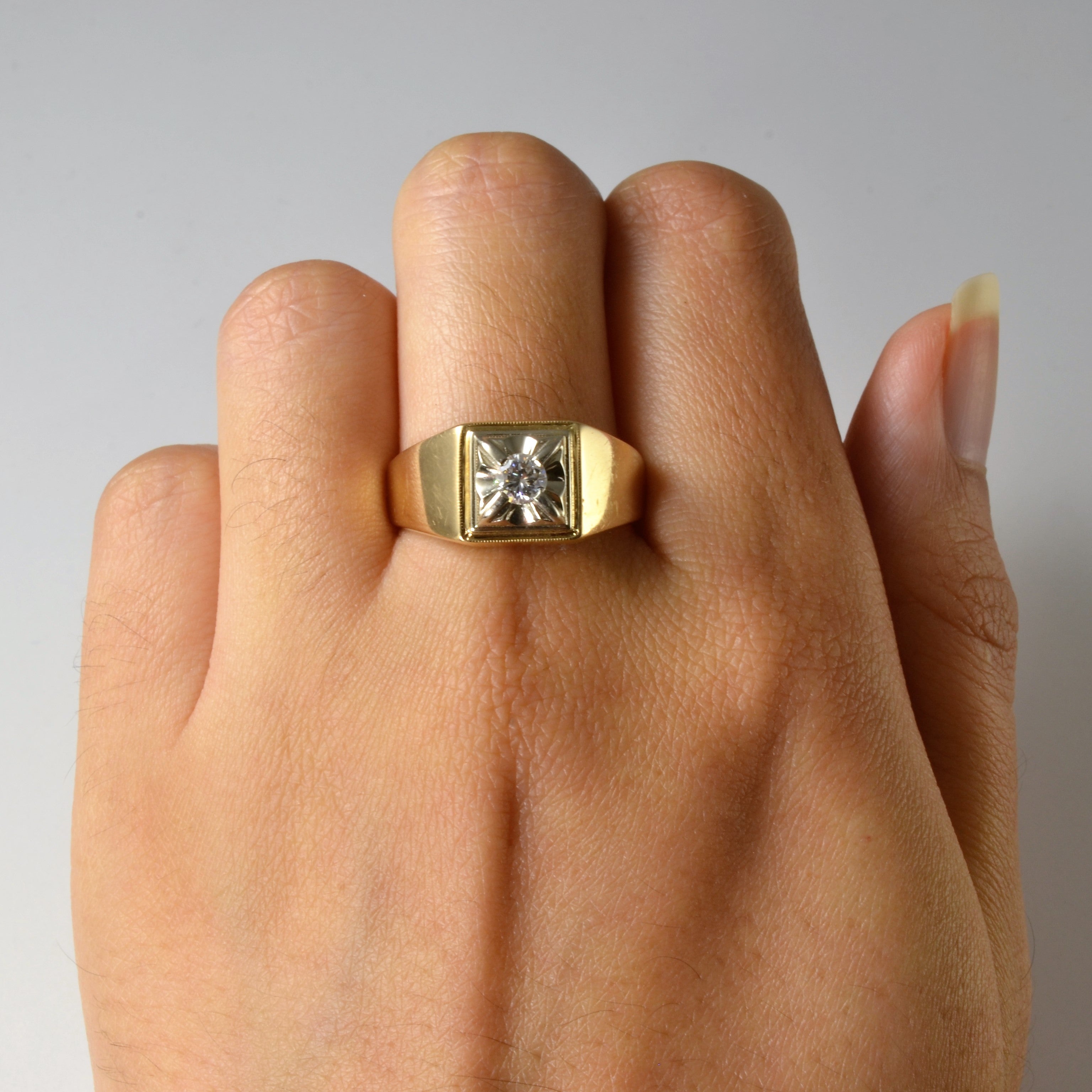 Illusion Set Tapered Diamond Ring | 0.23ct | SZ 9.5 |