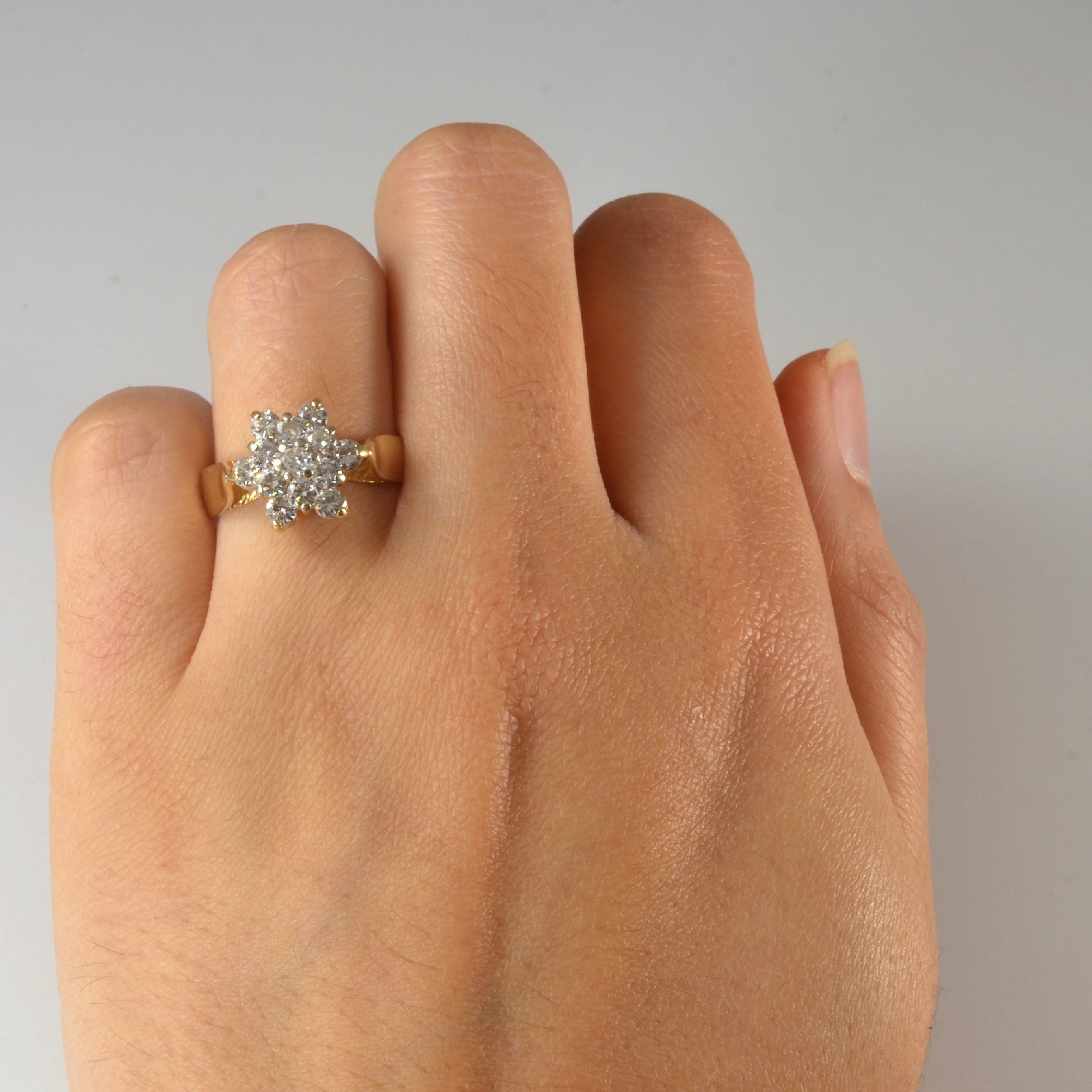 Diamond Burst Cluster Ring | 0.78ctw | SZ 6.75 |