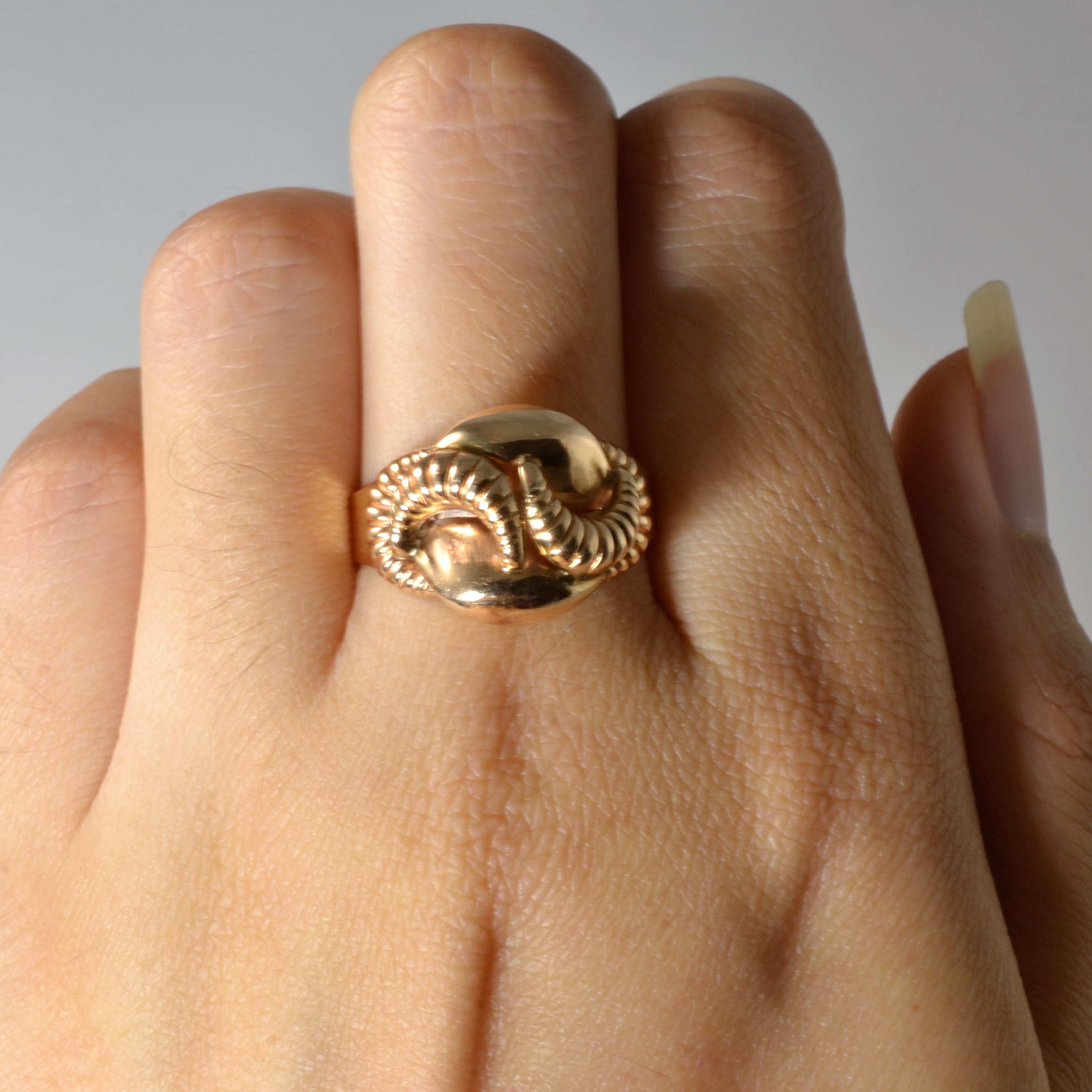 Golden Swirl Cocktail Ring | SZ 9 |