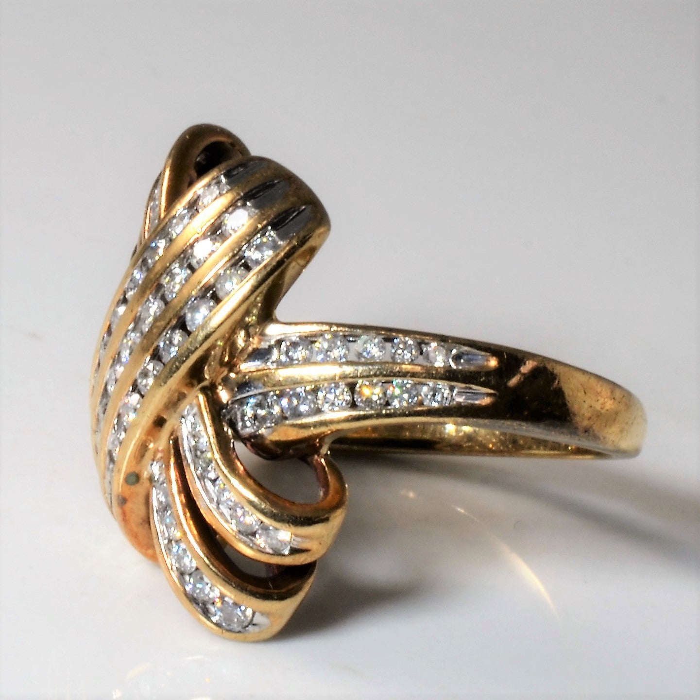 Channel Set Diamond Knot Ring | 0.84ctw | SZ 7.25 |