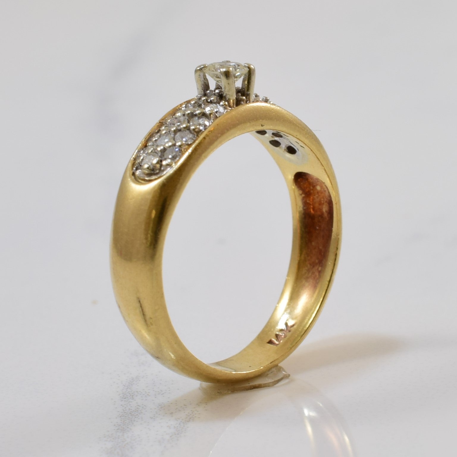 Pave Detailed Diamond Ring | 0.29ctw | SZ 6 |
