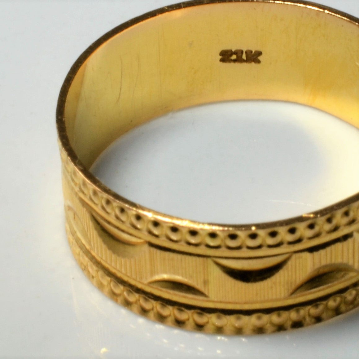 Ornate Yellow Gold Band | SZ 9 |