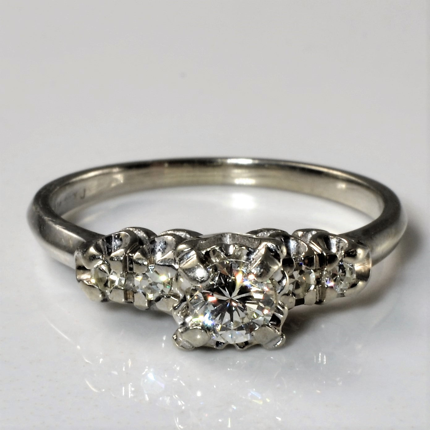 Five Stone Diamond Ring | 0.30ctw | SZ 6 |