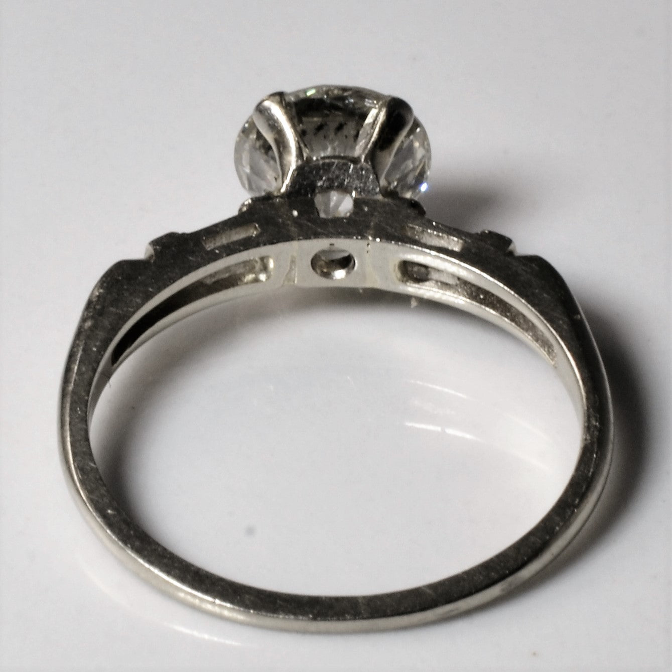Bague de fiançailles trois diamants début des années 1940 | 1,31 ct | Taille 5,5 | 