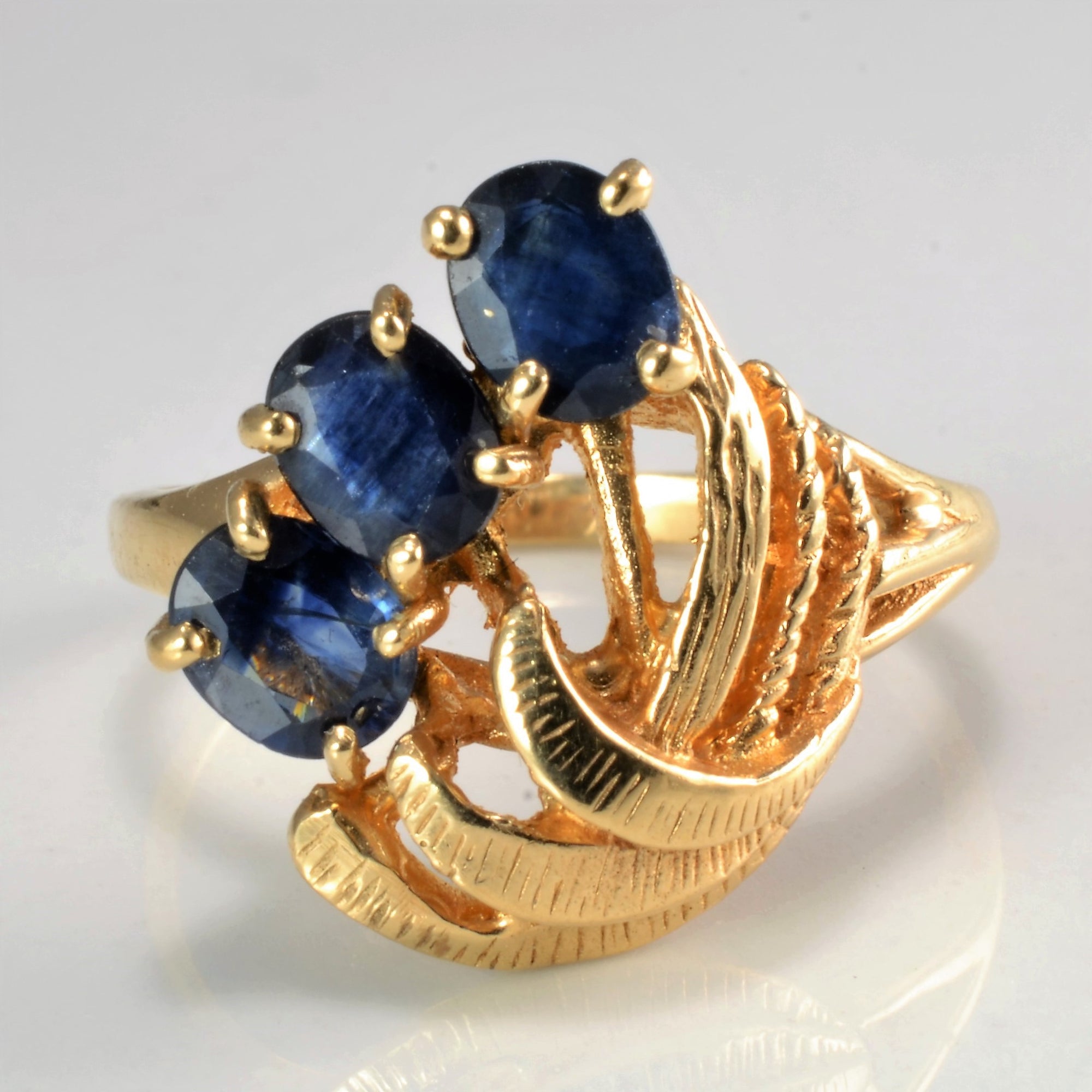 Three Stone Sapphire Knot Ring | SZ 6 |